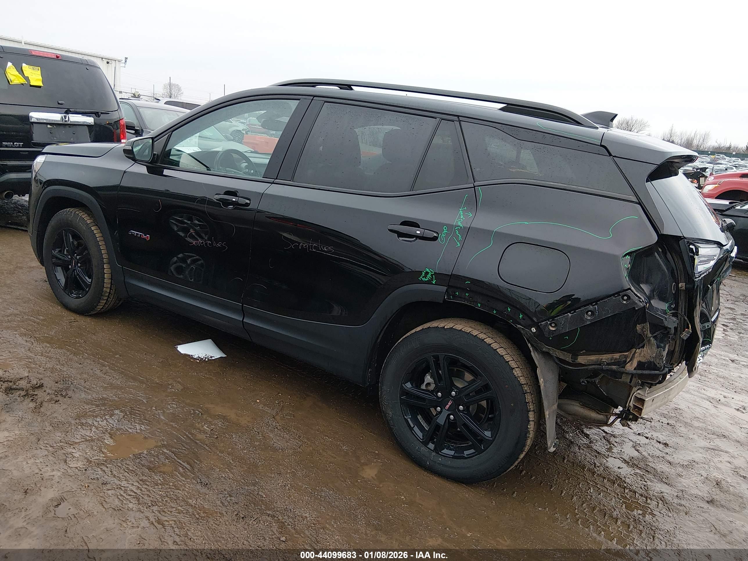 GMC TERRAIN image 3