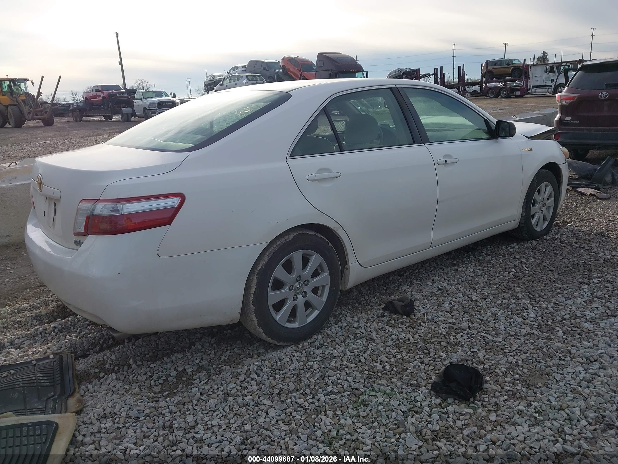 TOYOTA CAMRY image 4