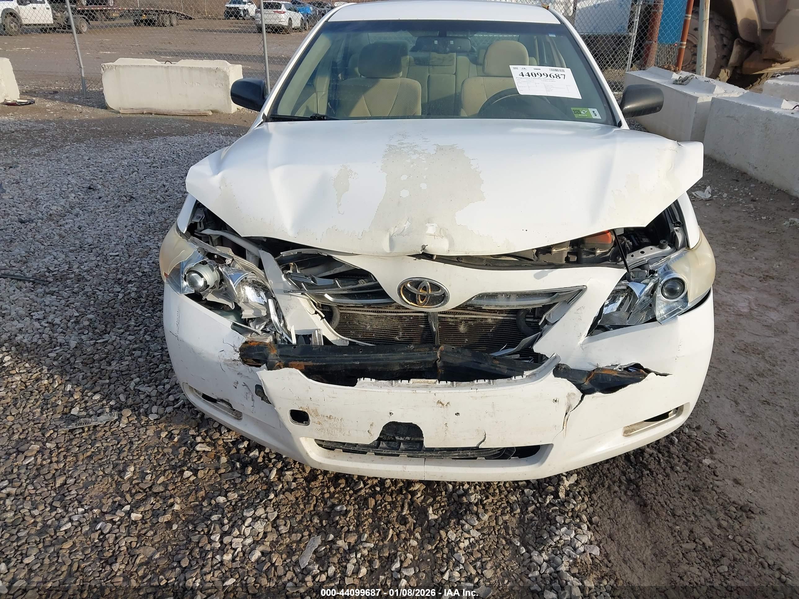 TOYOTA CAMRY image 6