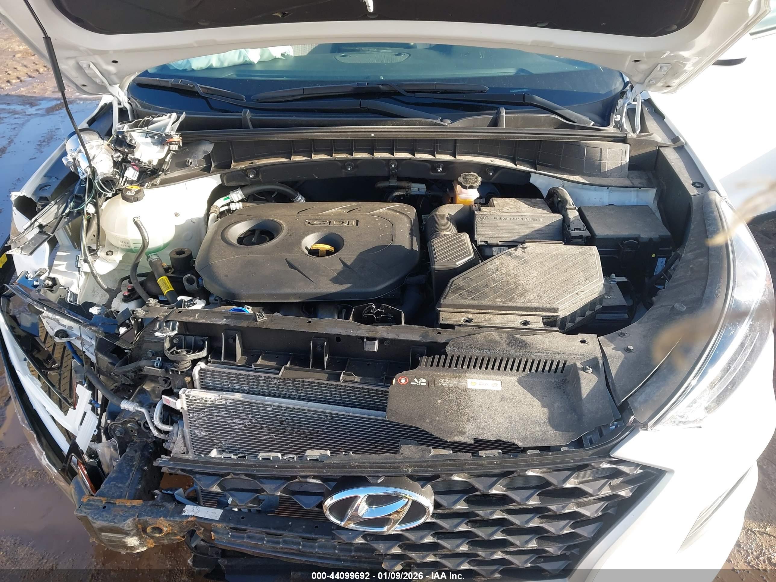 HYUNDAI TUCSON image 10