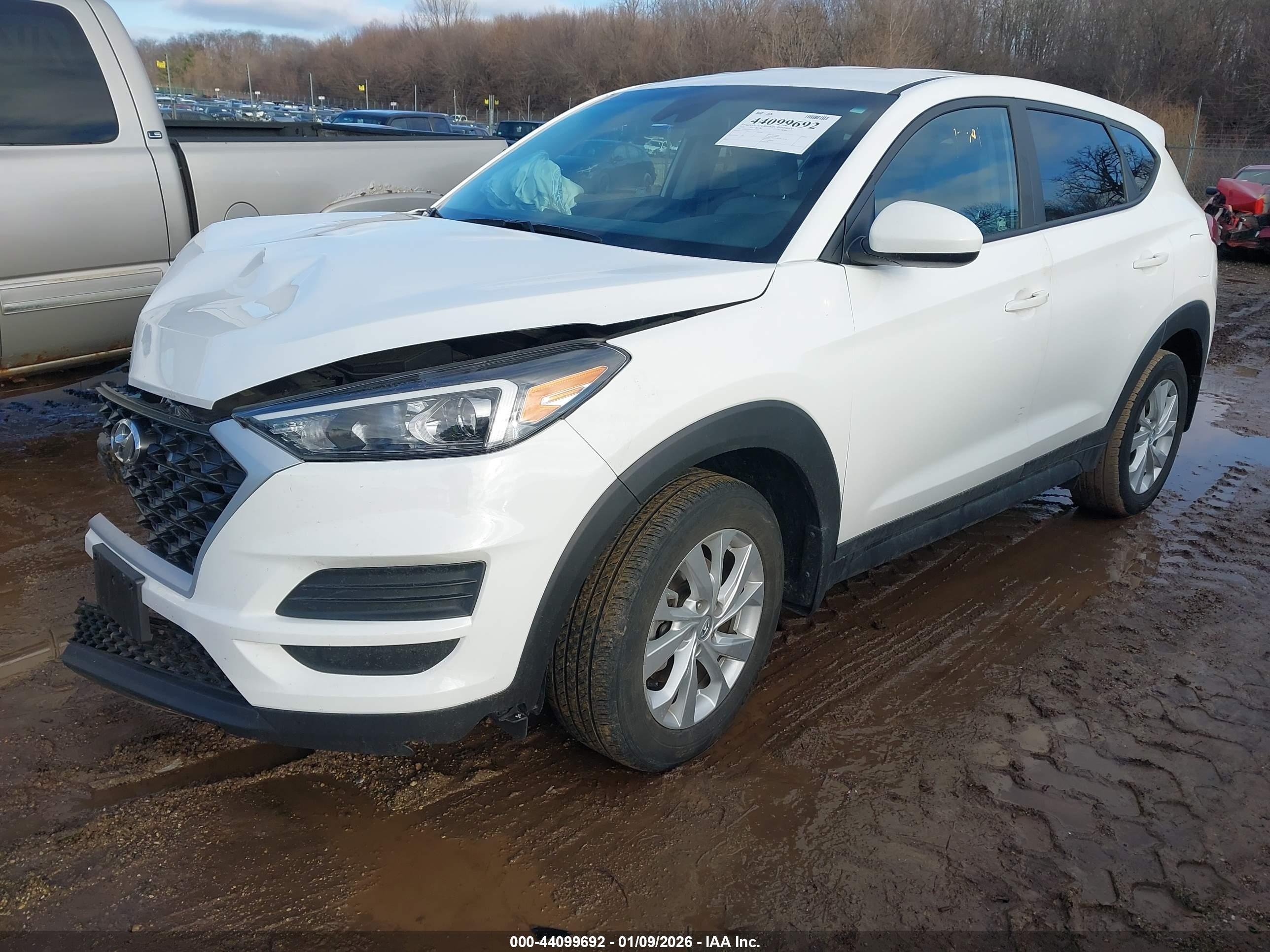 HYUNDAI TUCSON image 2