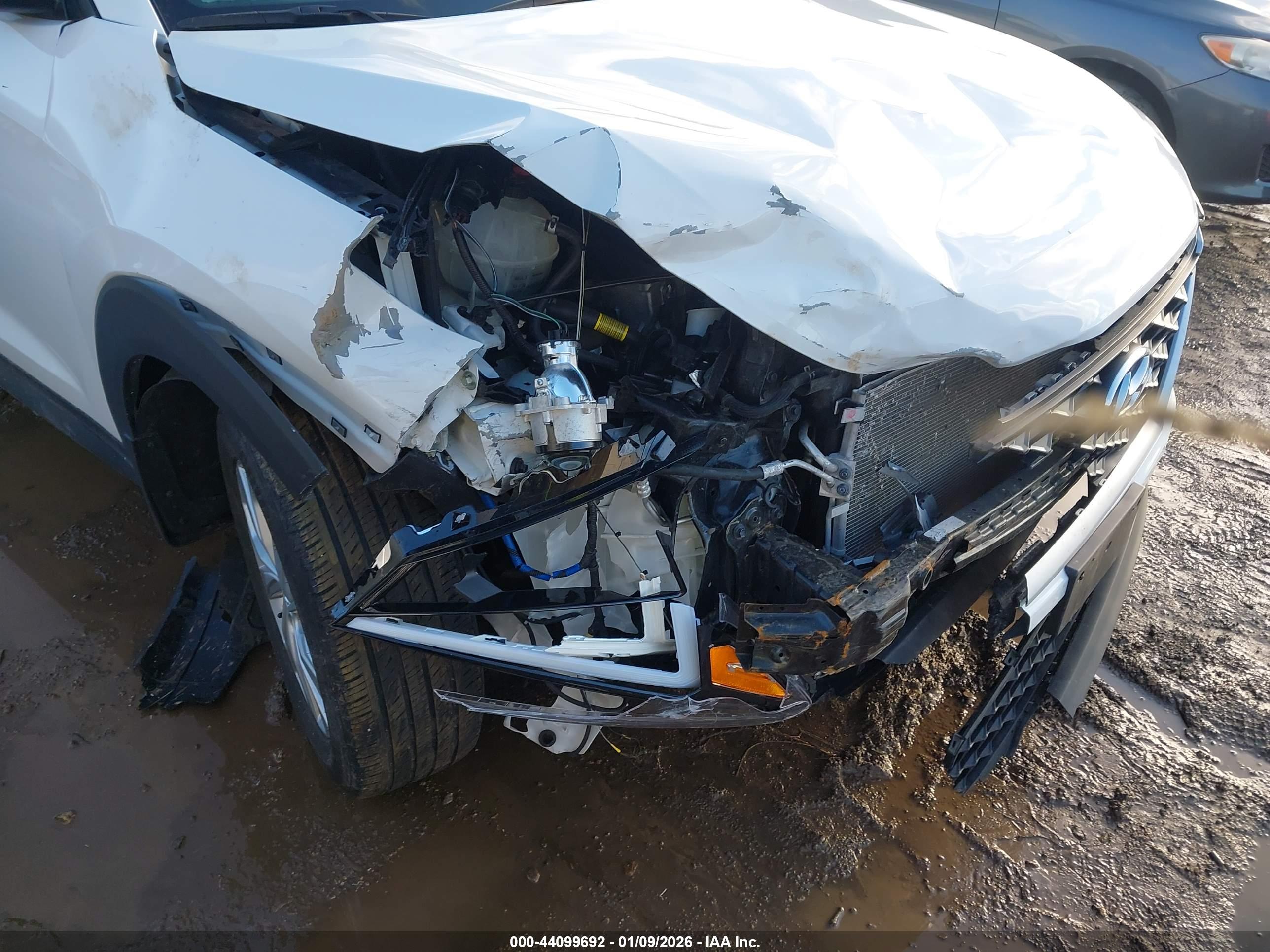 HYUNDAI TUCSON image 6