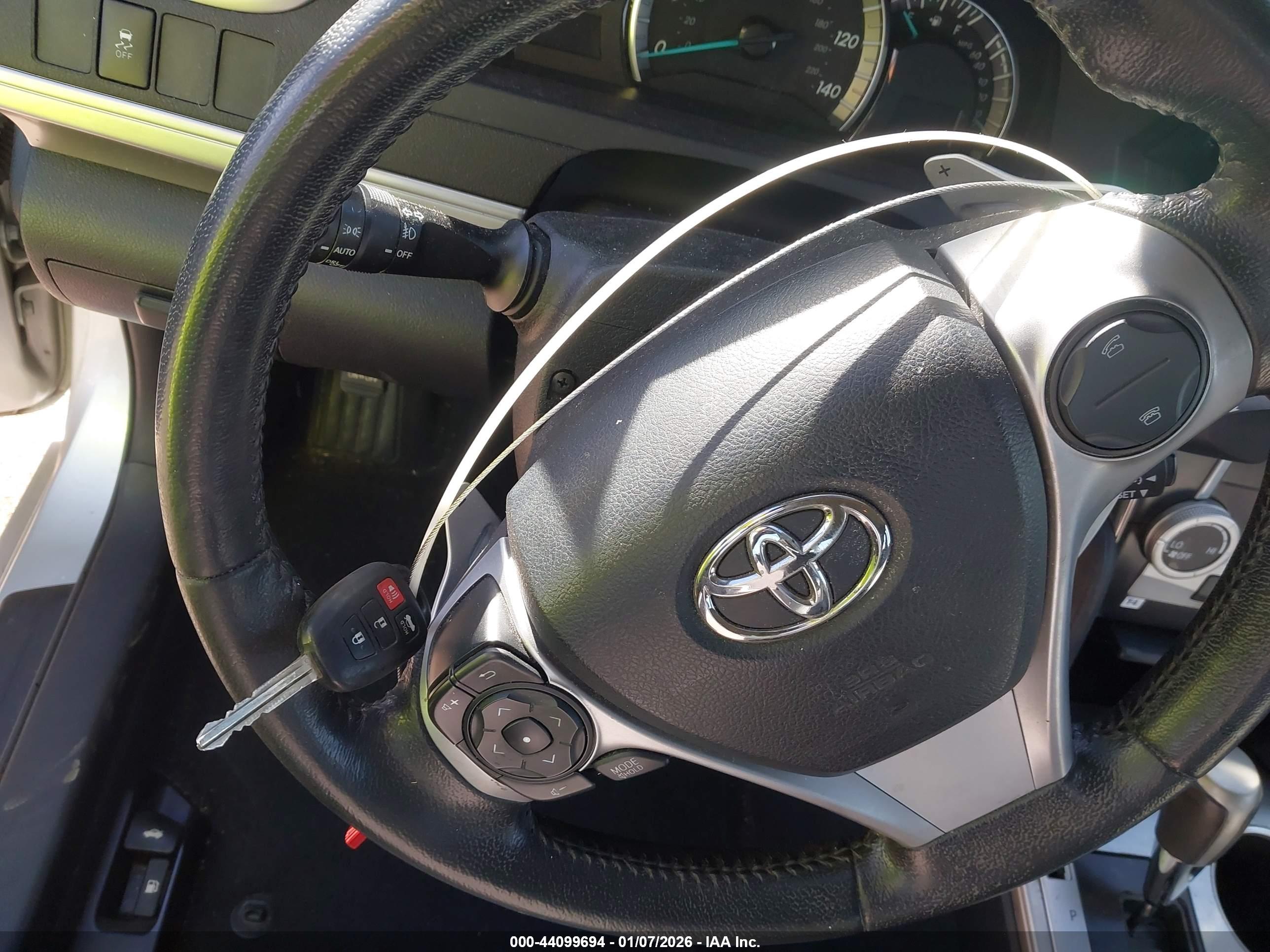 TOYOTA CAMRY image 11