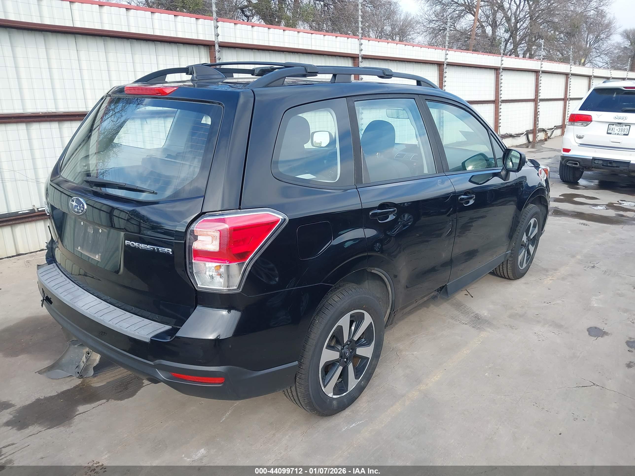SUBARU FORESTER image 4
