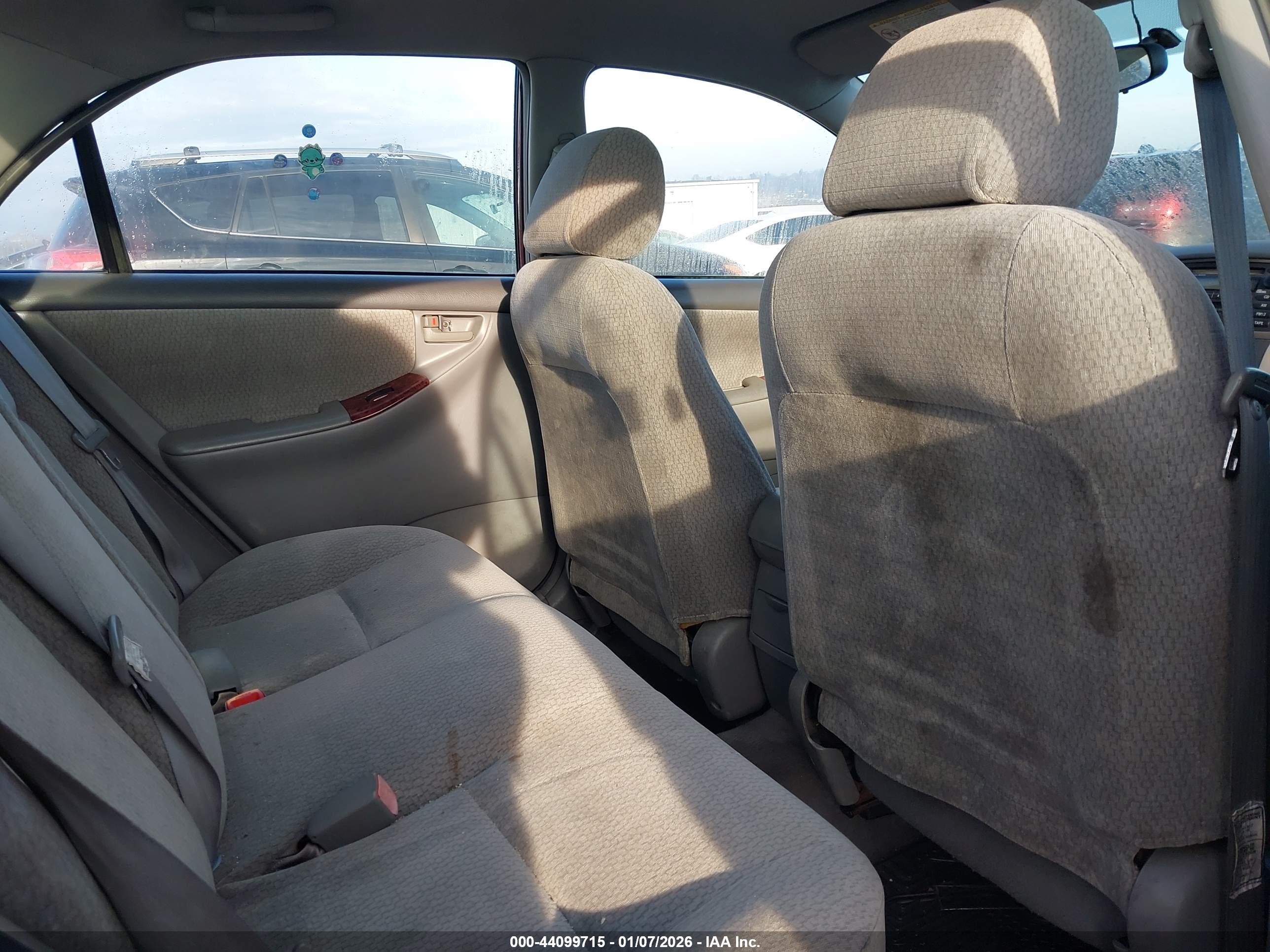 TOYOTA COROLLA image 8