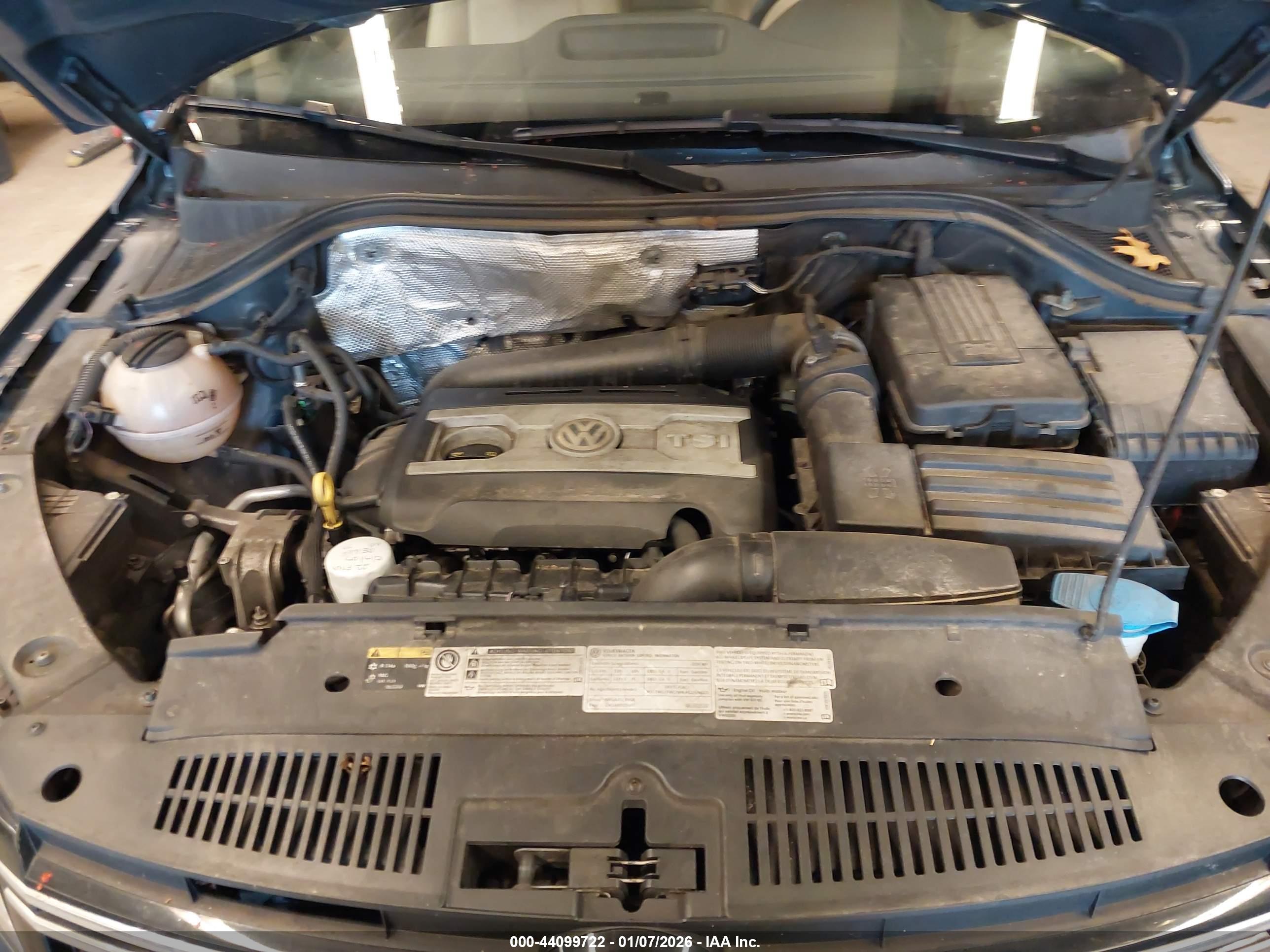 VOLKSWAGEN TIGUAN image 10