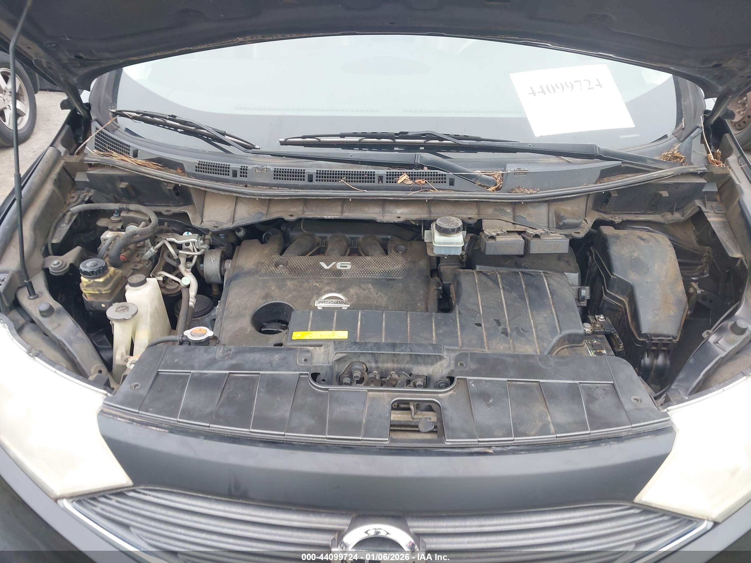 NISSAN QUEST image 10