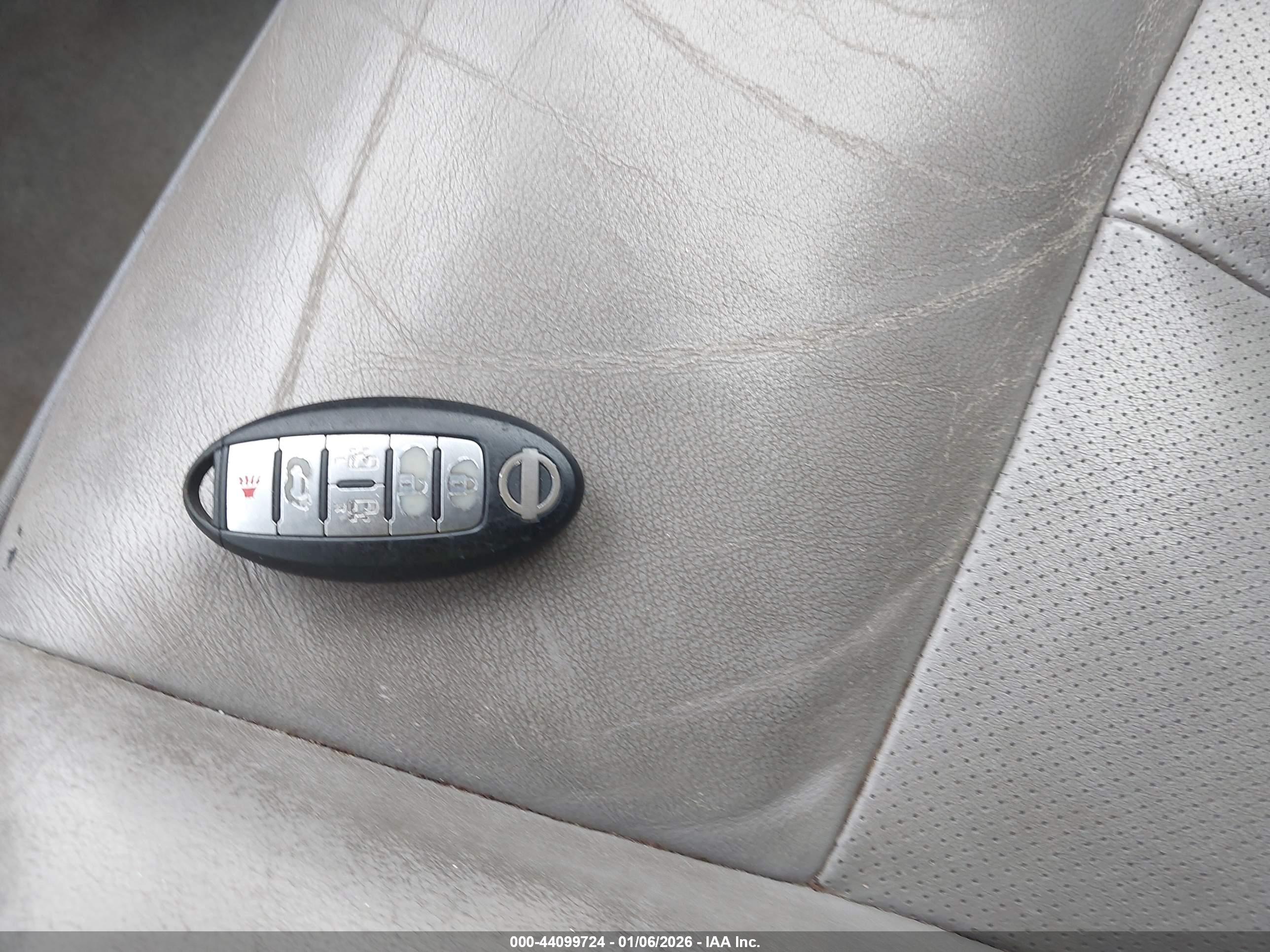 NISSAN QUEST image 11