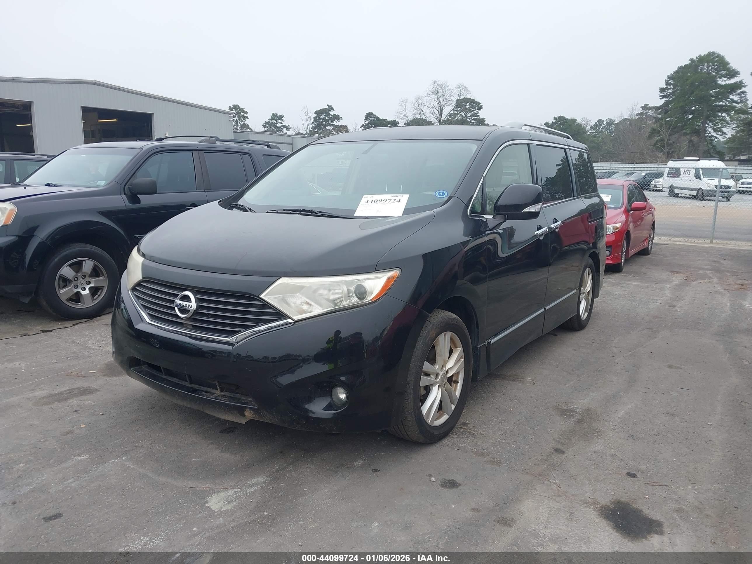 NISSAN QUEST image 2