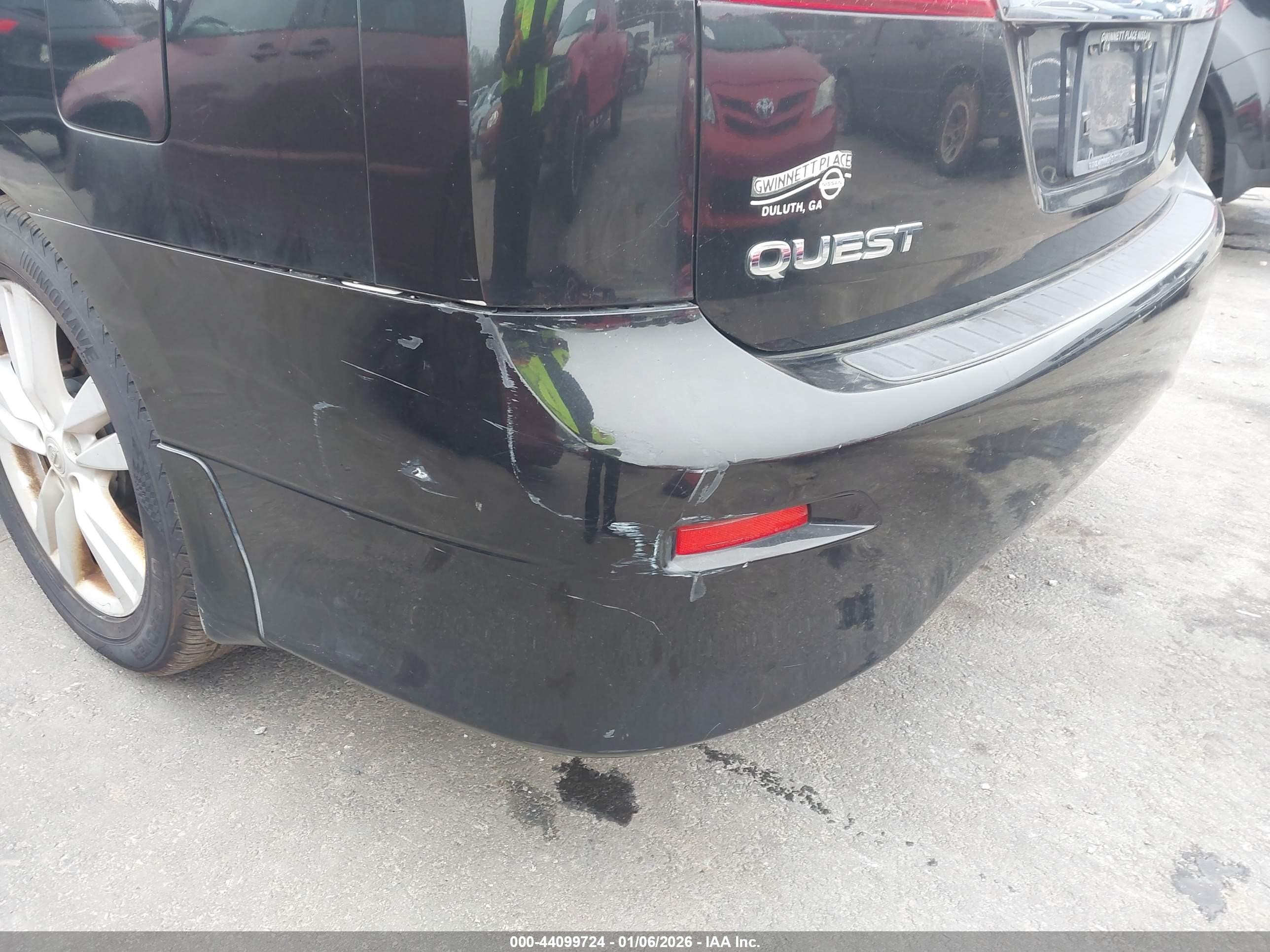 NISSAN QUEST image 6