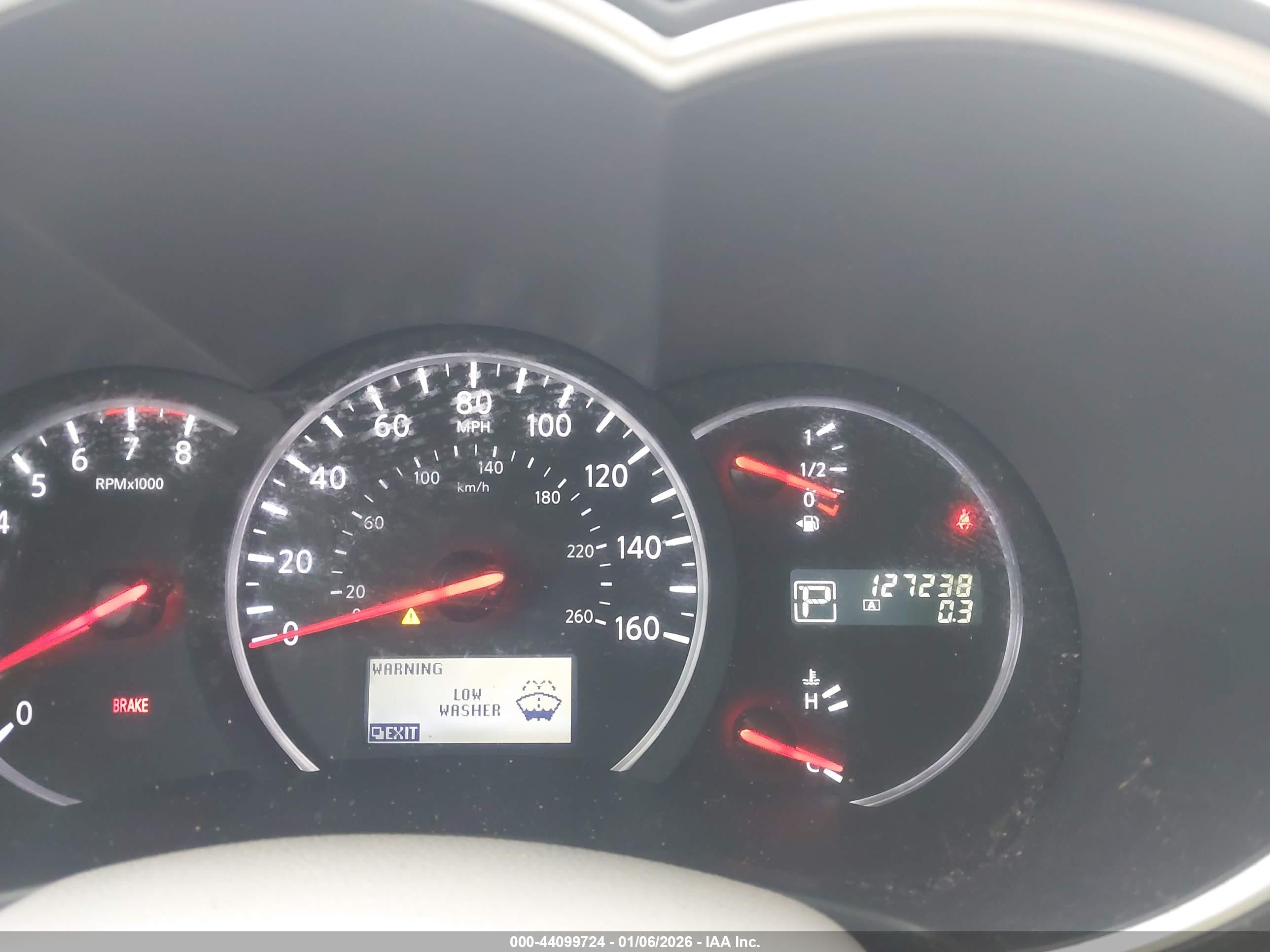 NISSAN QUEST image 7