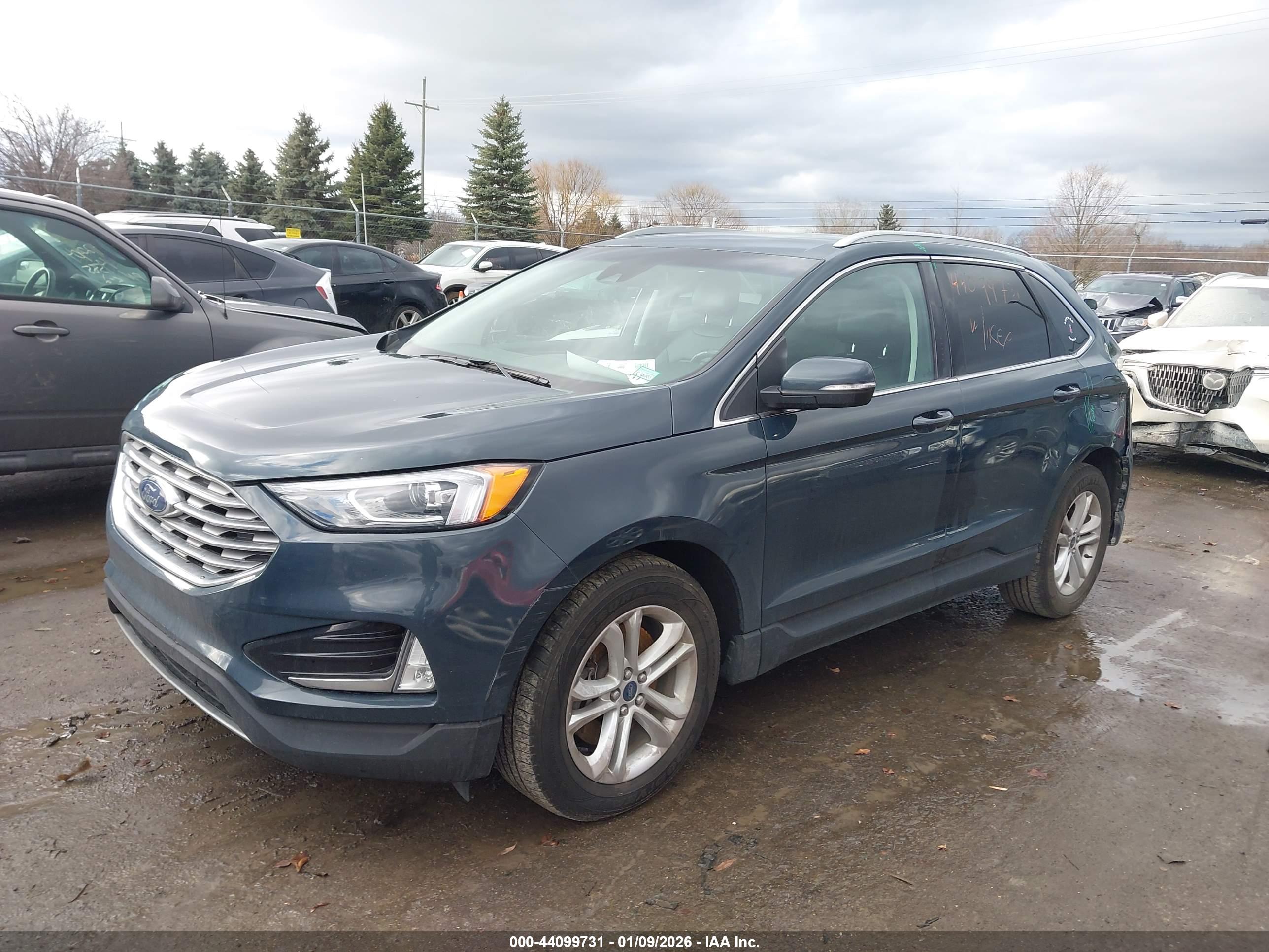 FORD EDGE image 2