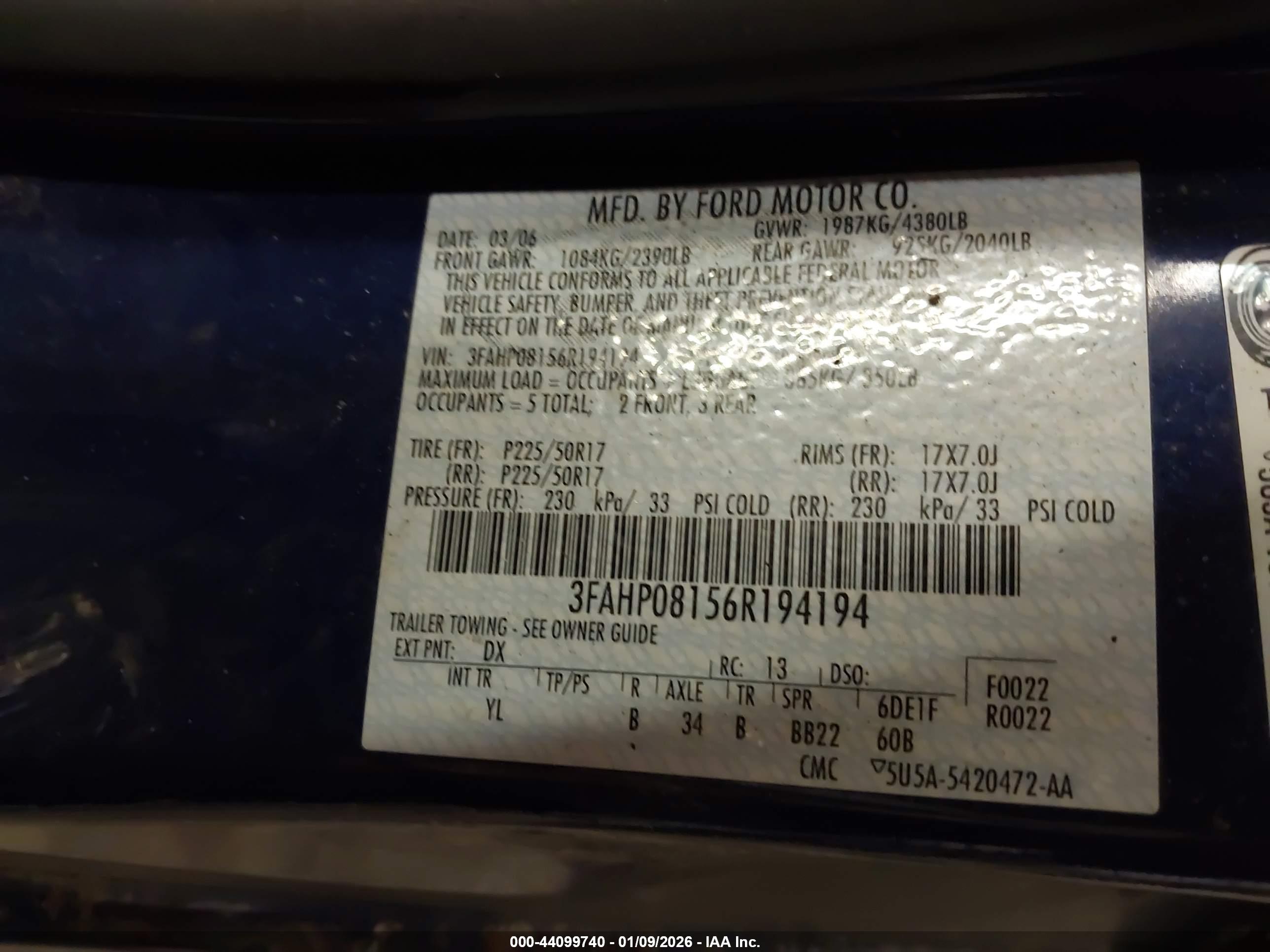 FORD FUSION image 9