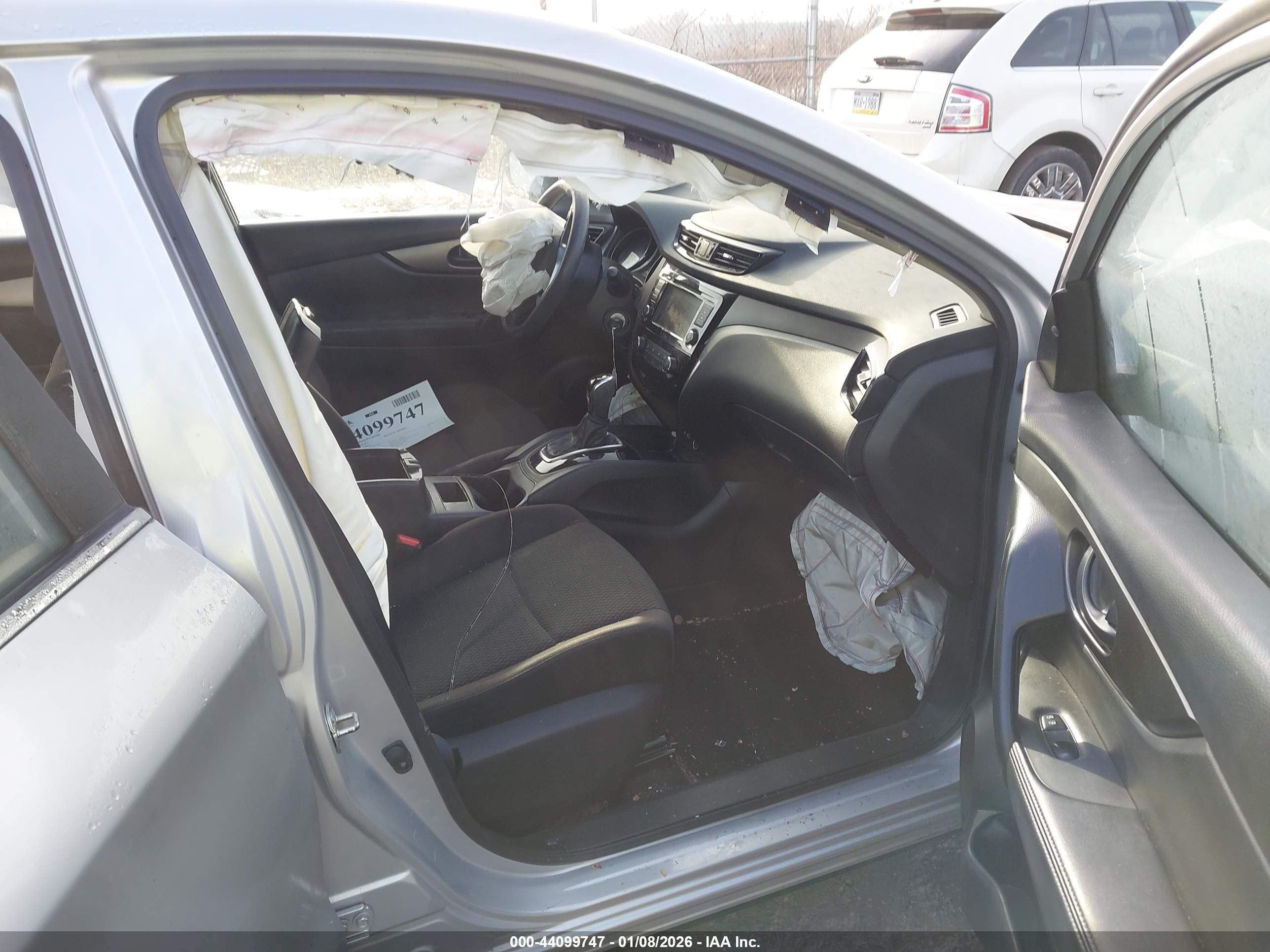 NISSAN ROGUE image 5