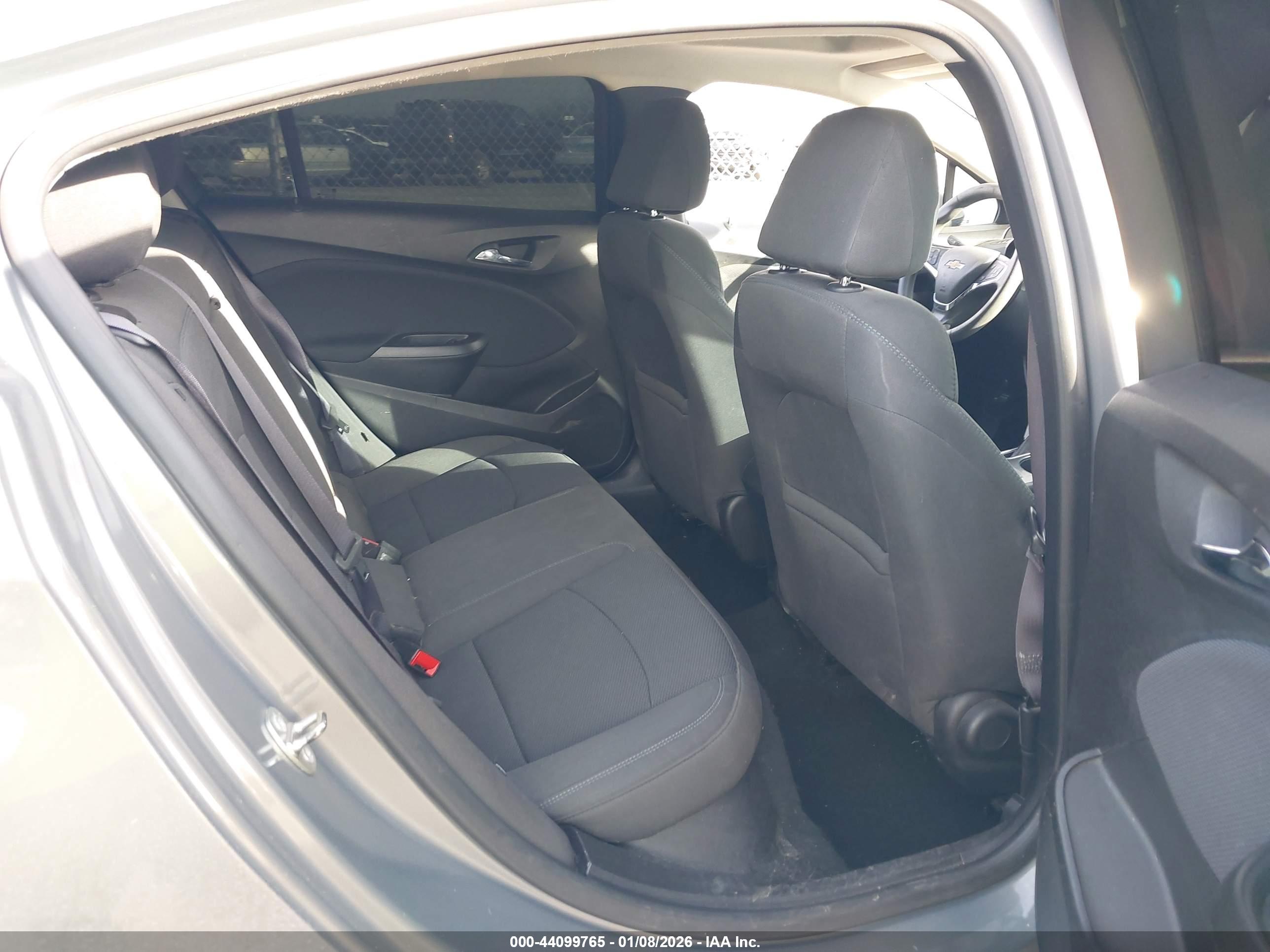 CHEVROLET CRUZE image 8