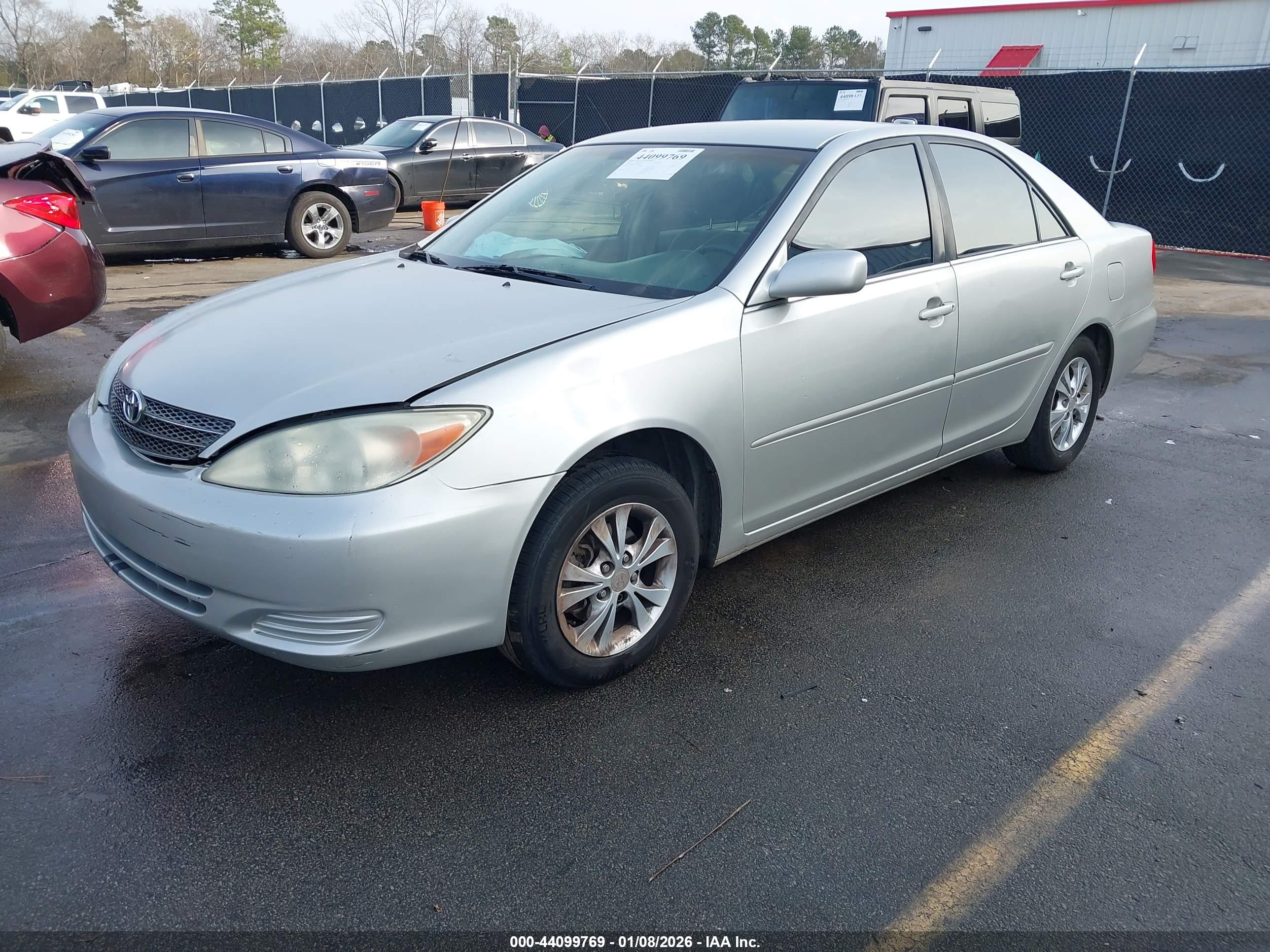 TOYOTA CAMRY image 2