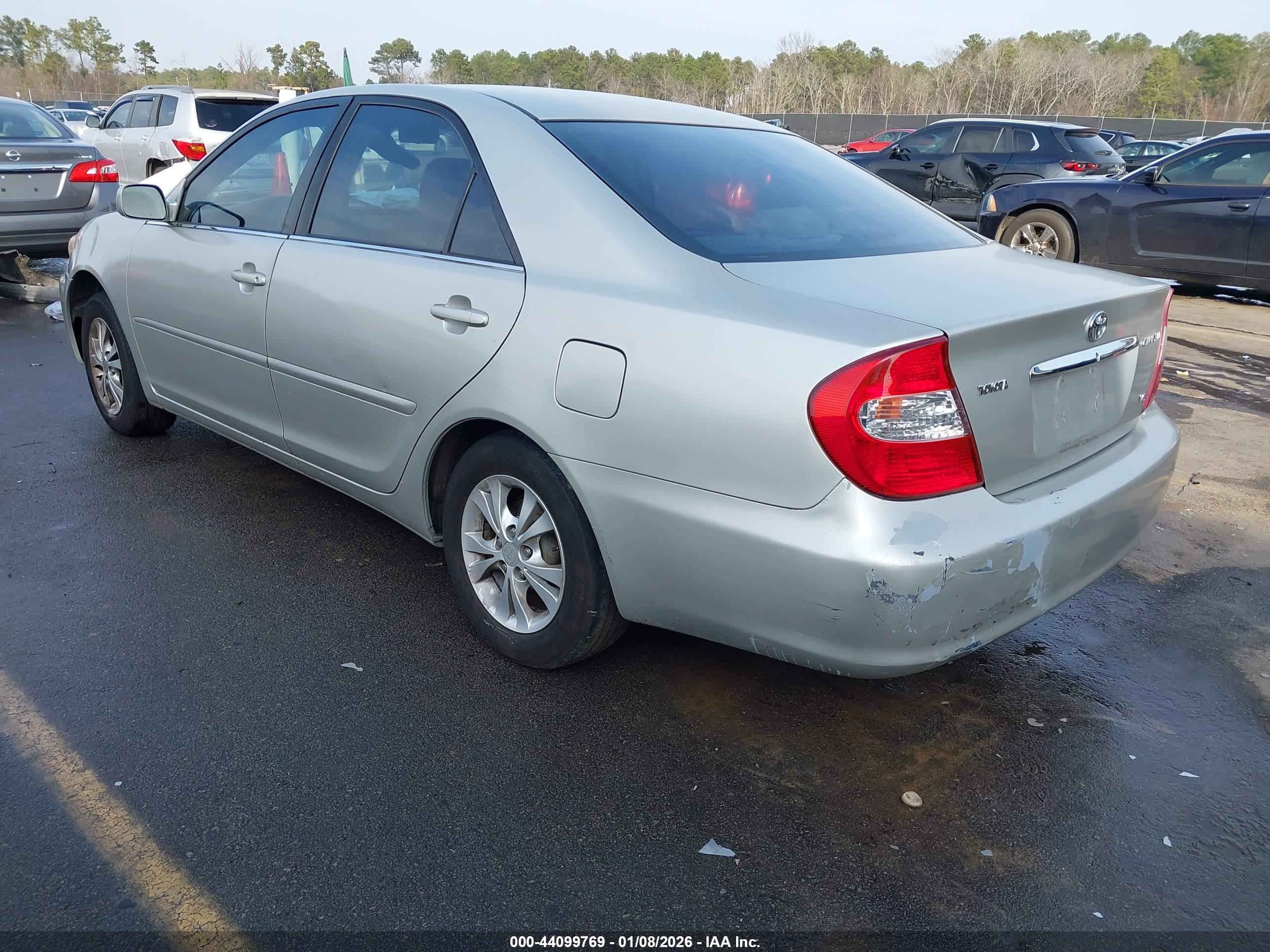 TOYOTA CAMRY image 3
