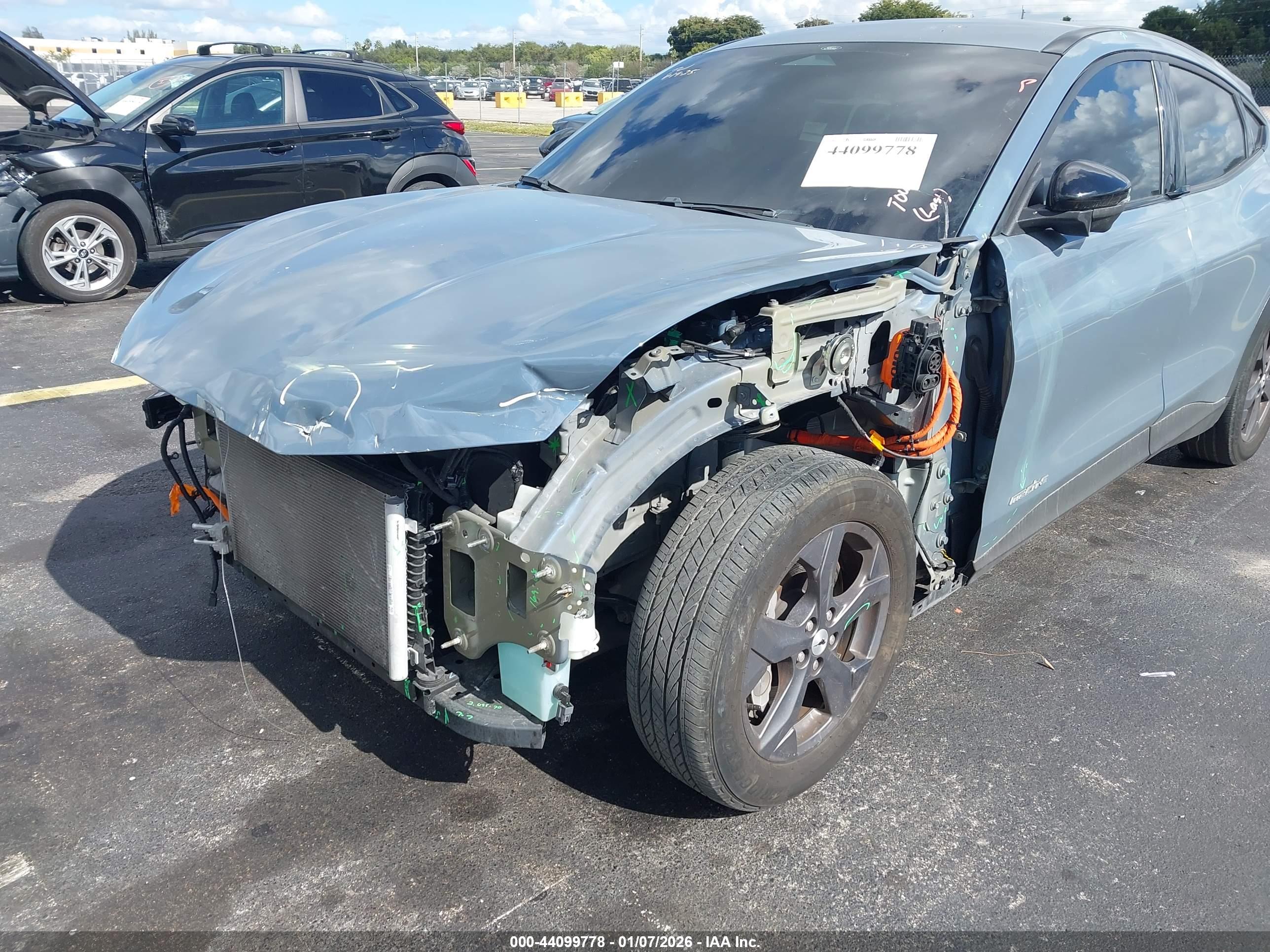 FORD MUSTANG image 6