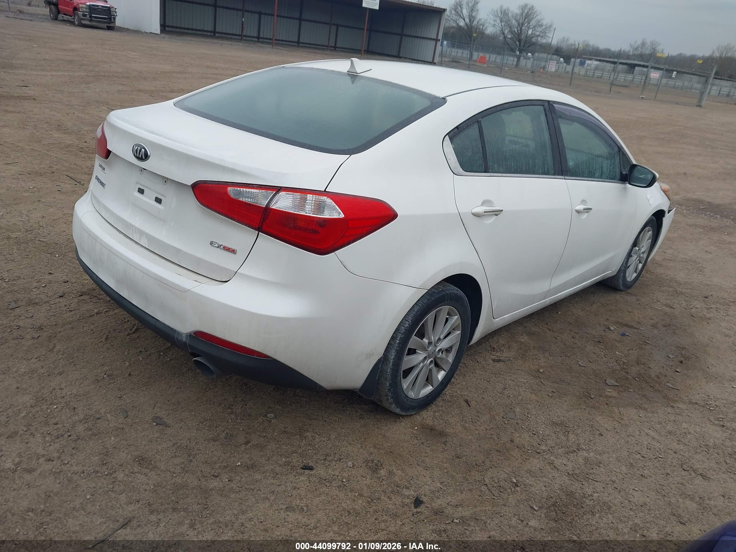 KIA FORTE image 4