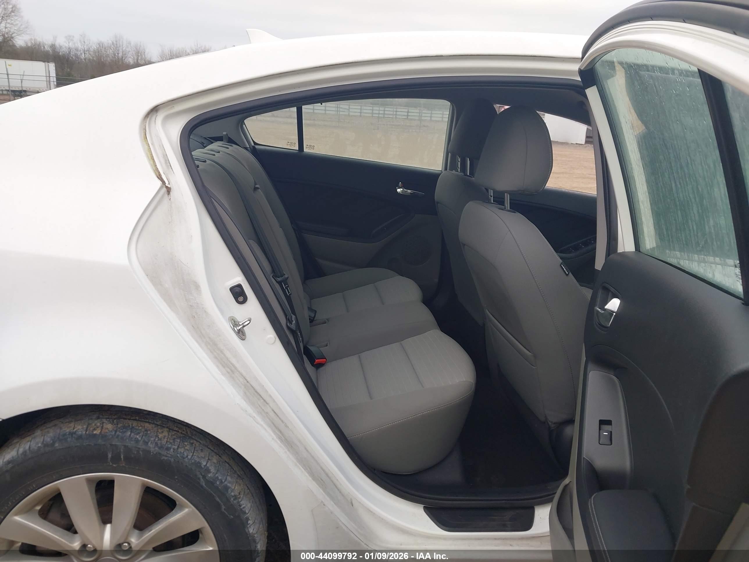 KIA FORTE image 8
