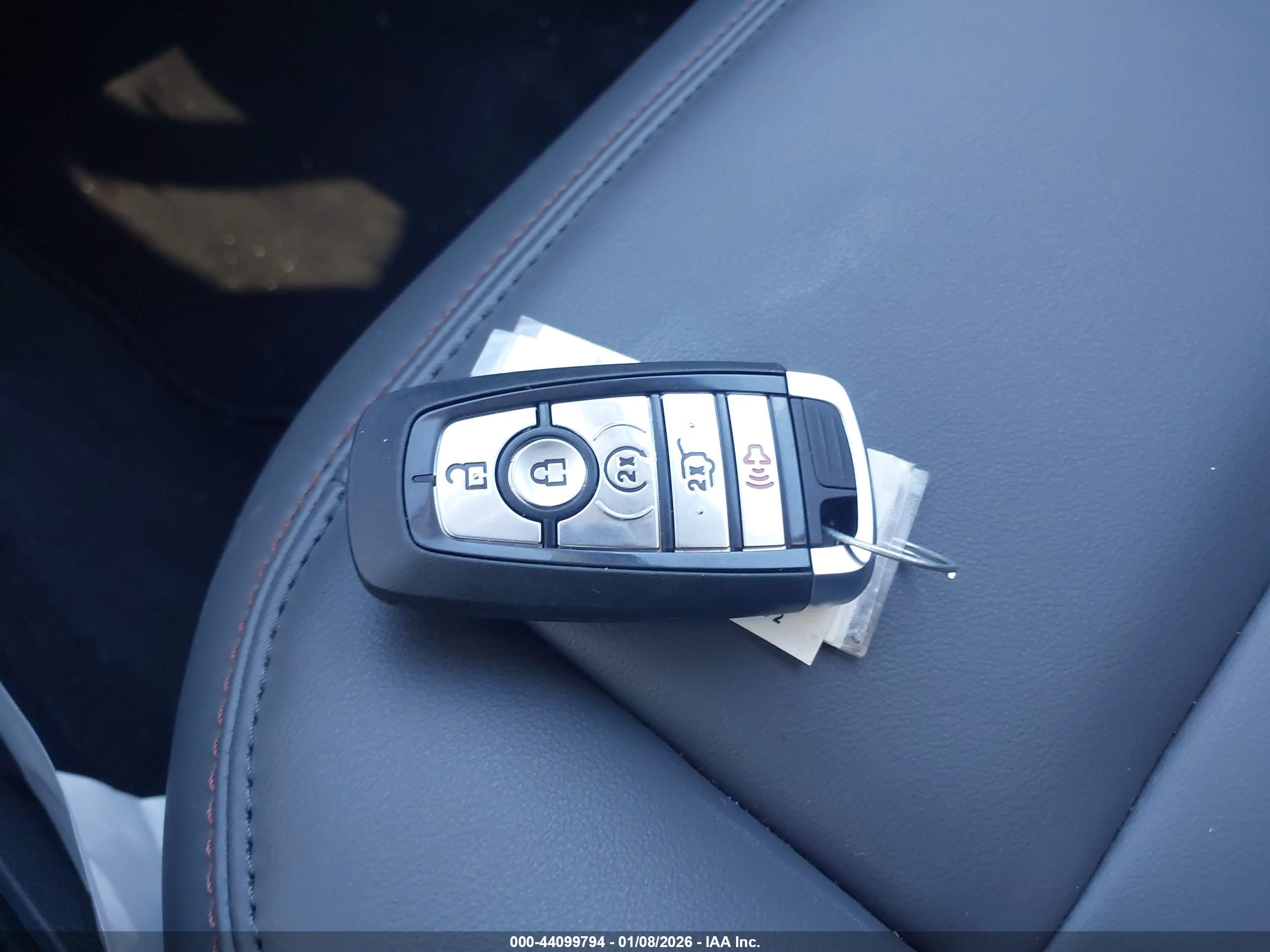 FORD EXPLORER image 11