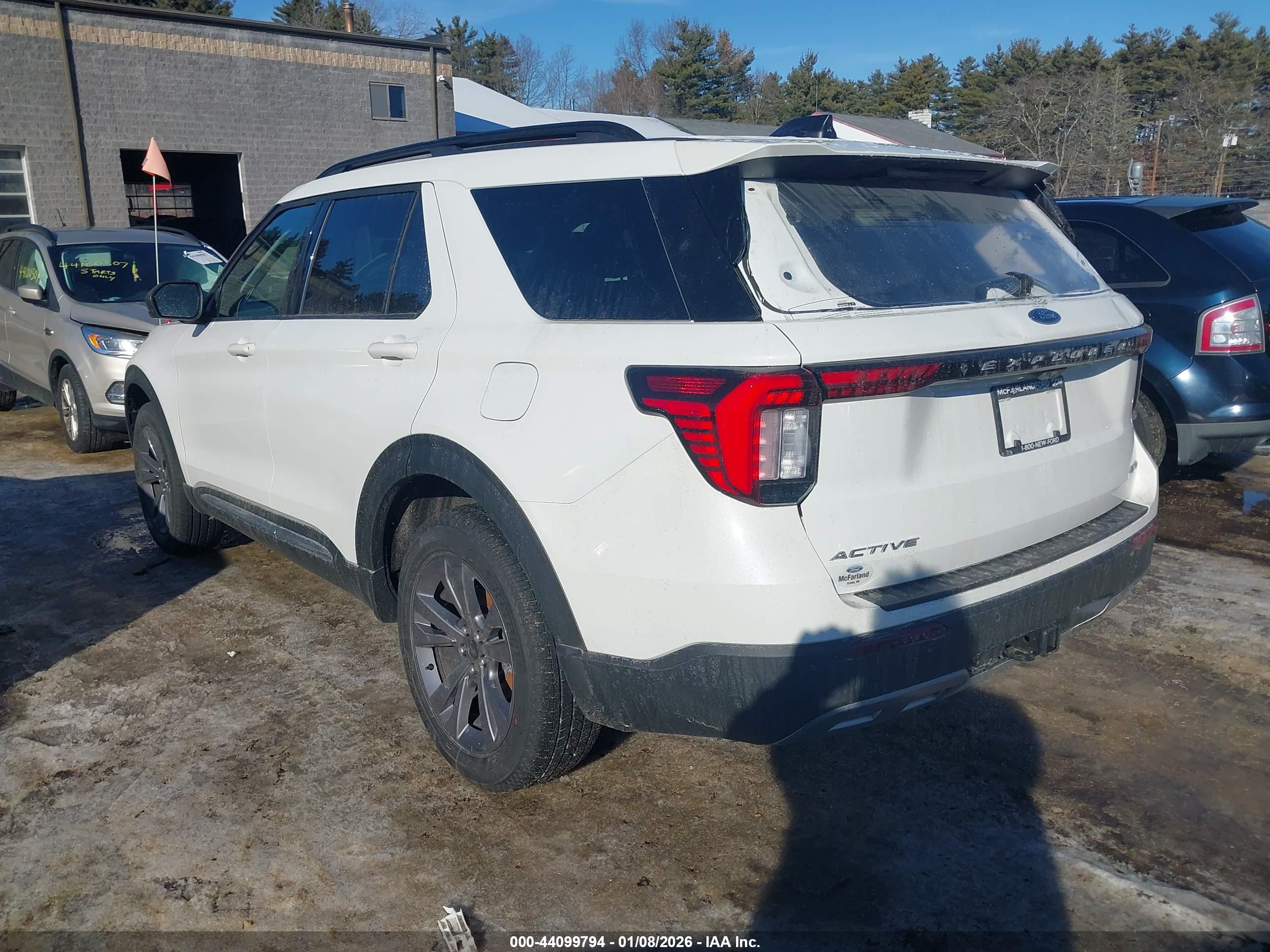 FORD EXPLORER image 3