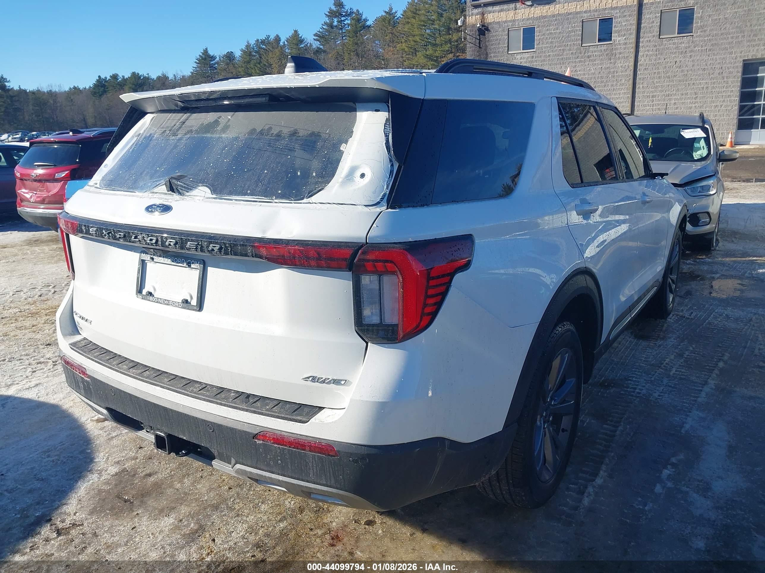 FORD EXPLORER image 4
