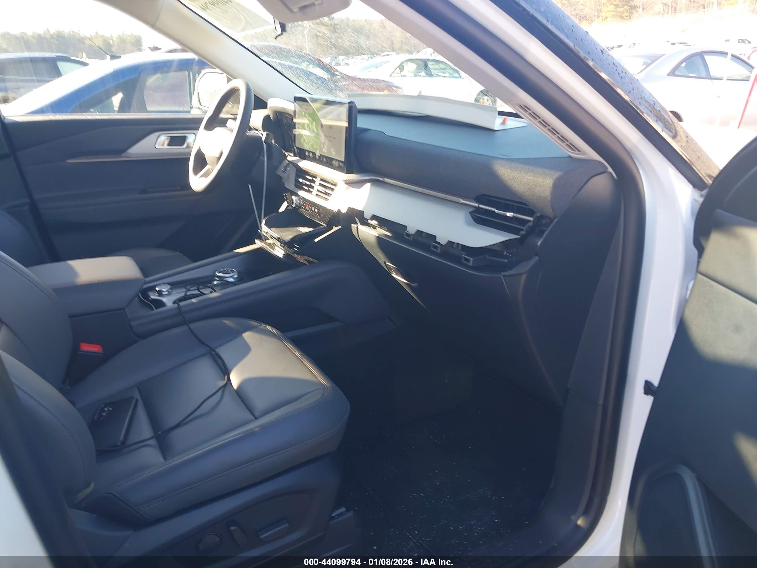 FORD EXPLORER image 5
