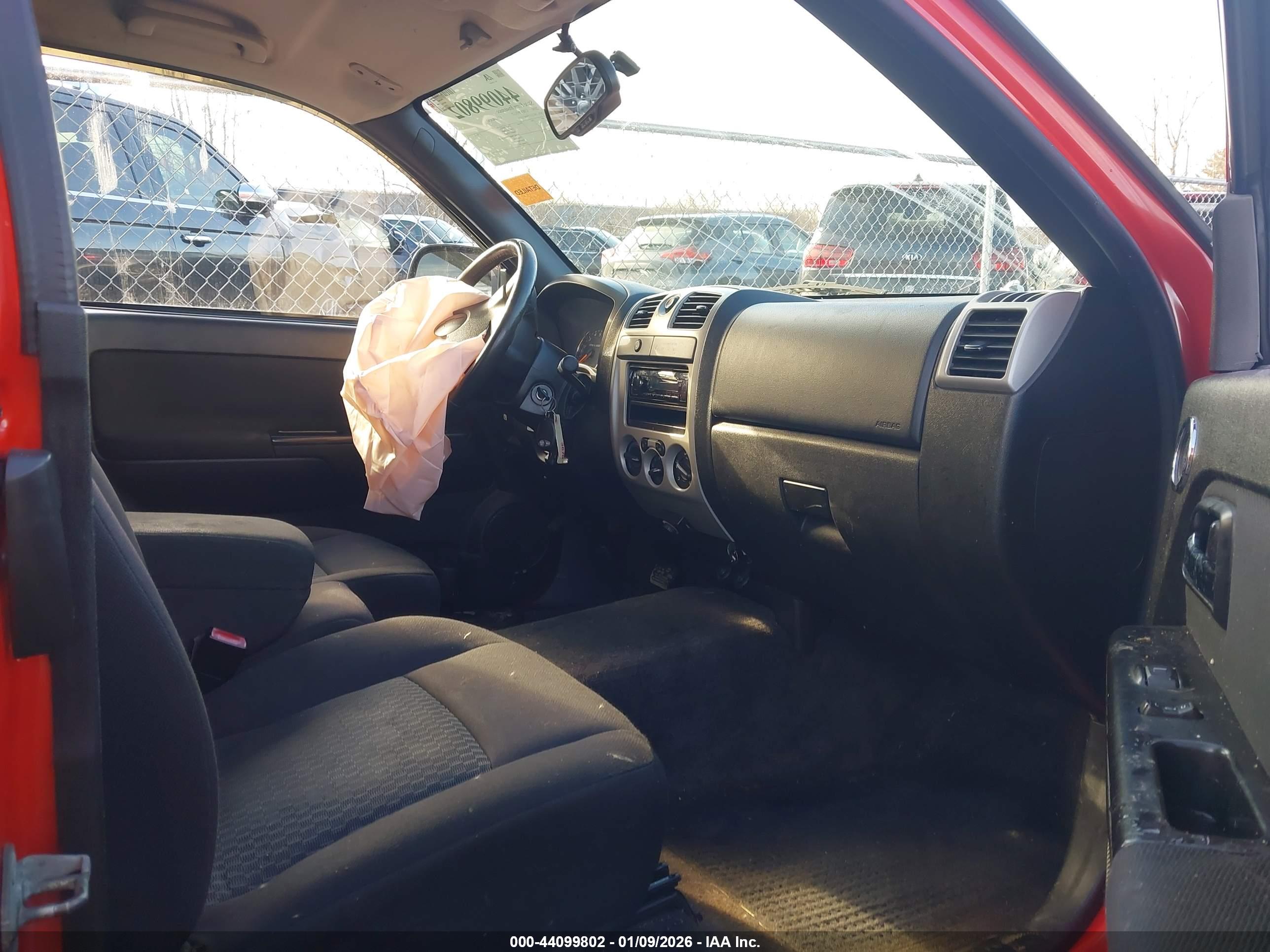 CHEVROLET COLORADO image 5