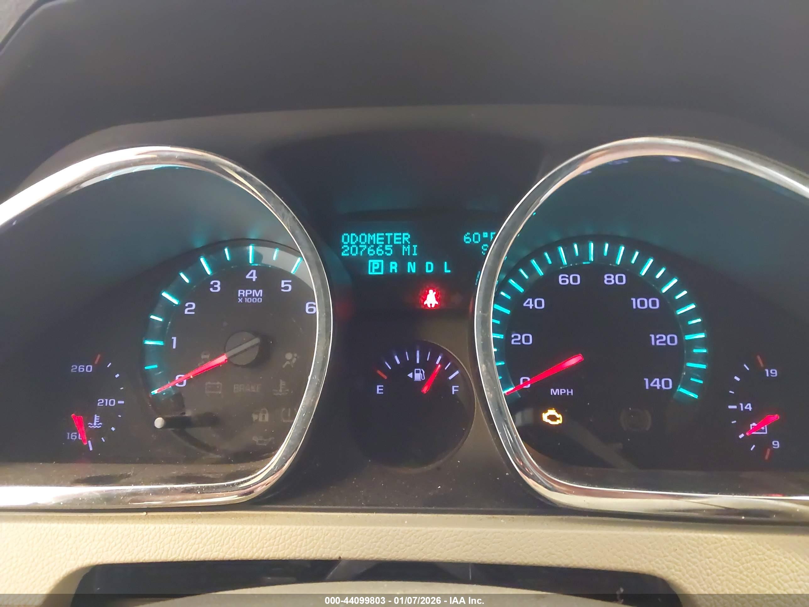 CHEVROLET TRAVERSE image 7