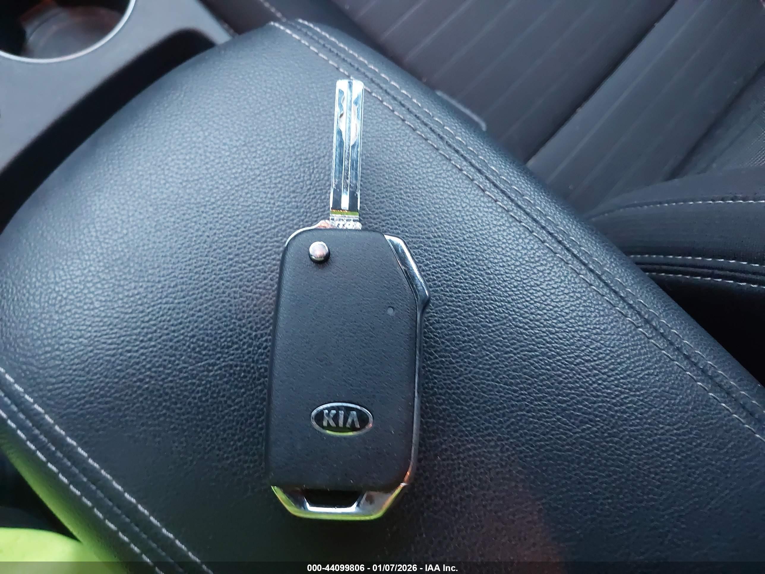 KIA SPORTAGE image 11