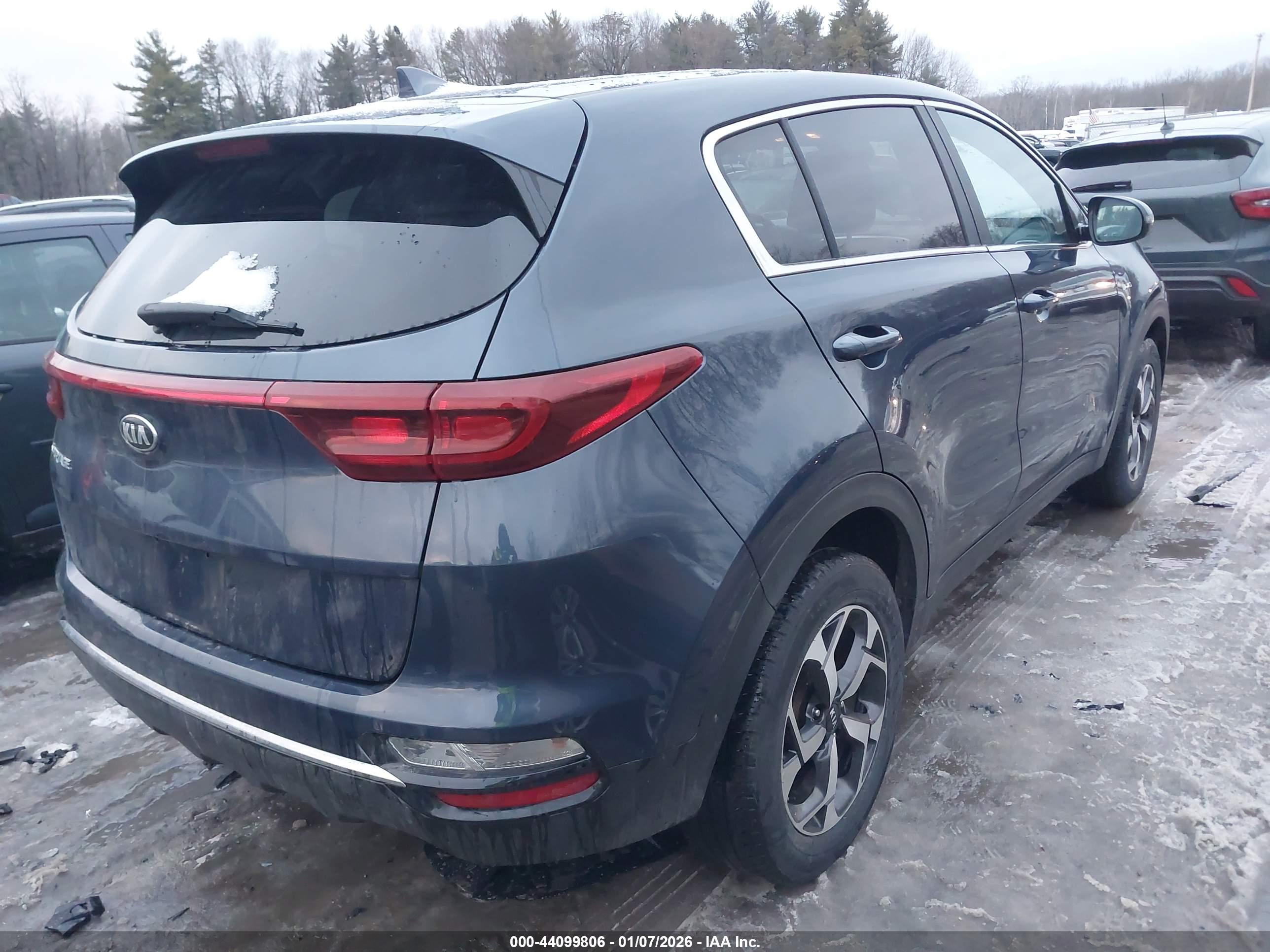 KIA SPORTAGE image 4