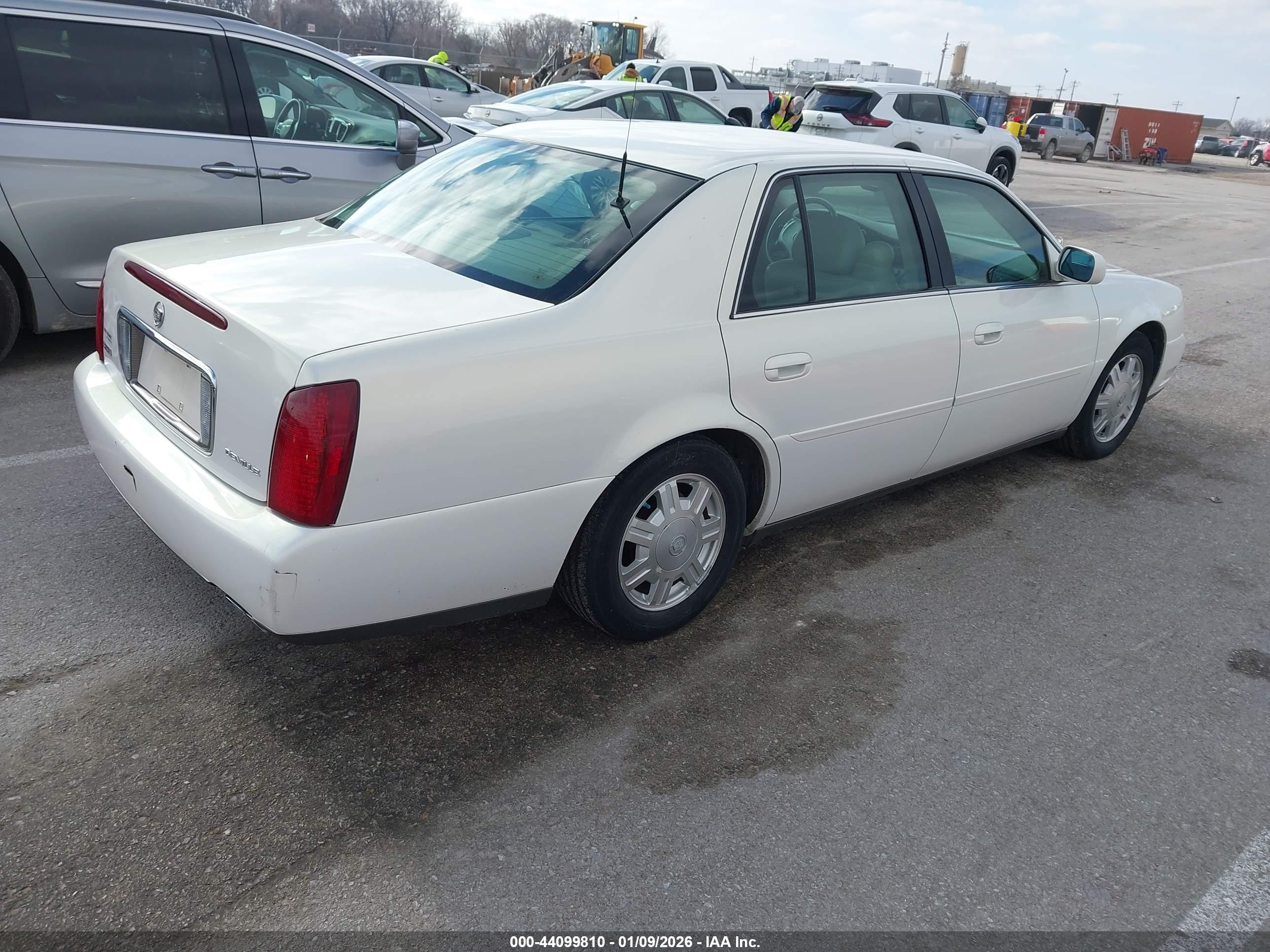 CADILLAC DEVILLE image 4