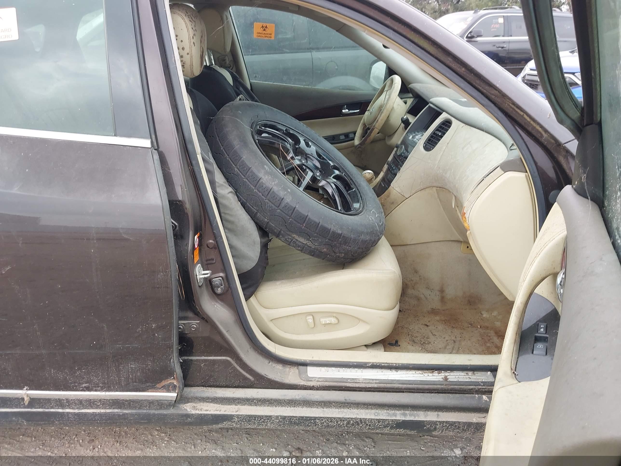 INFINITI EX35 image 5