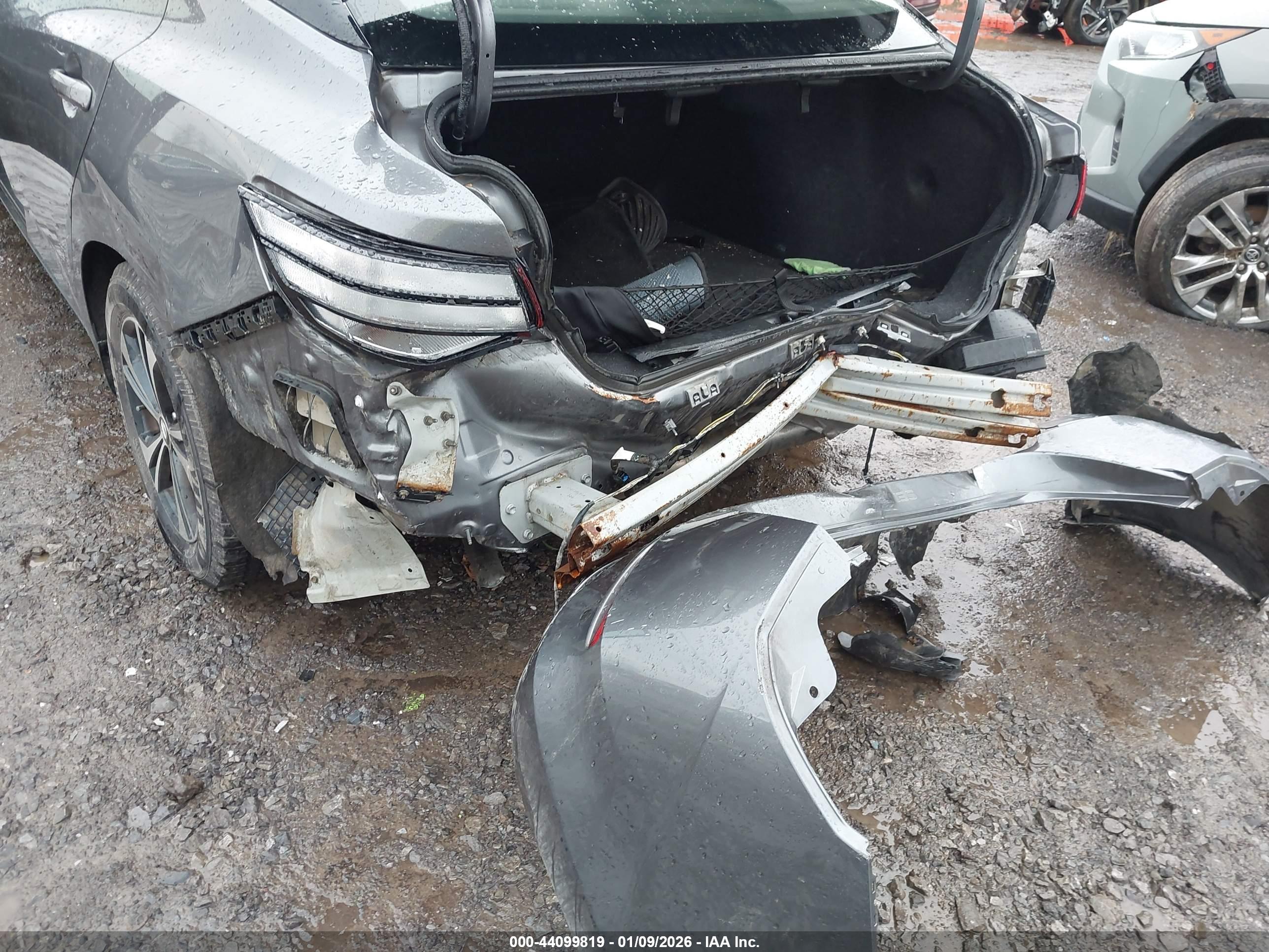 NISSAN SENTRA image 6