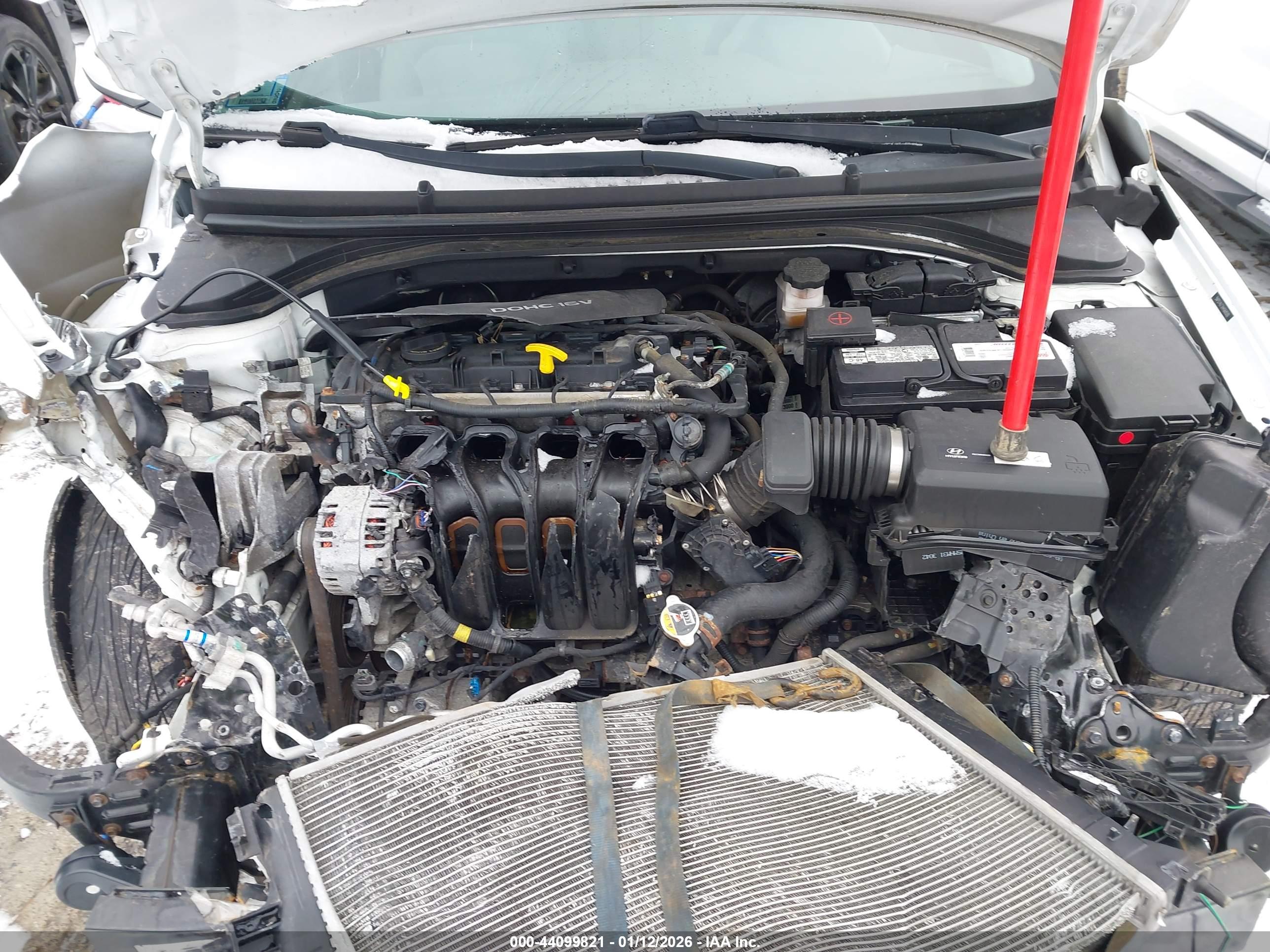 HYUNDAI ELANTRA image 10