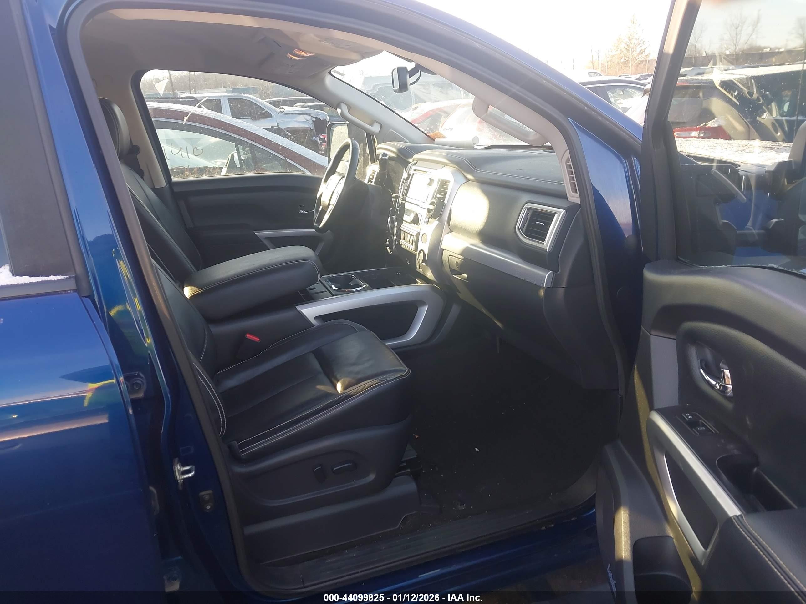 NISSAN TITAN image 5