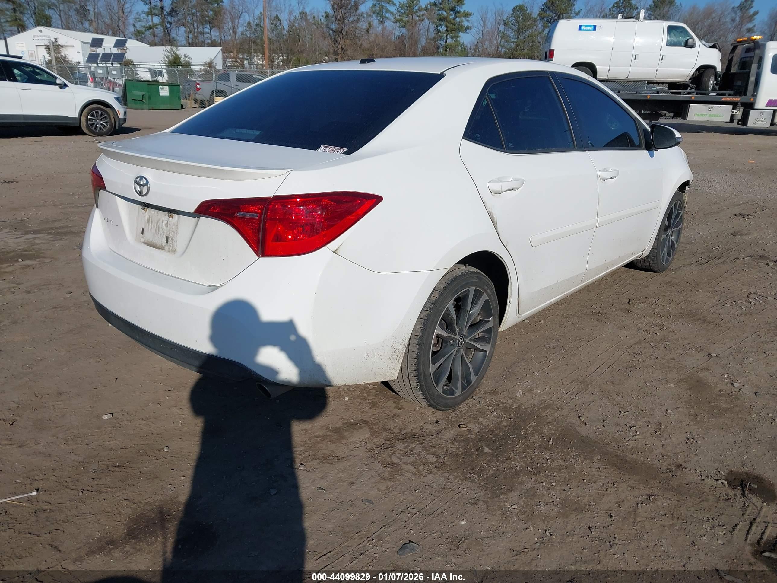 TOYOTA COROLLA image 4