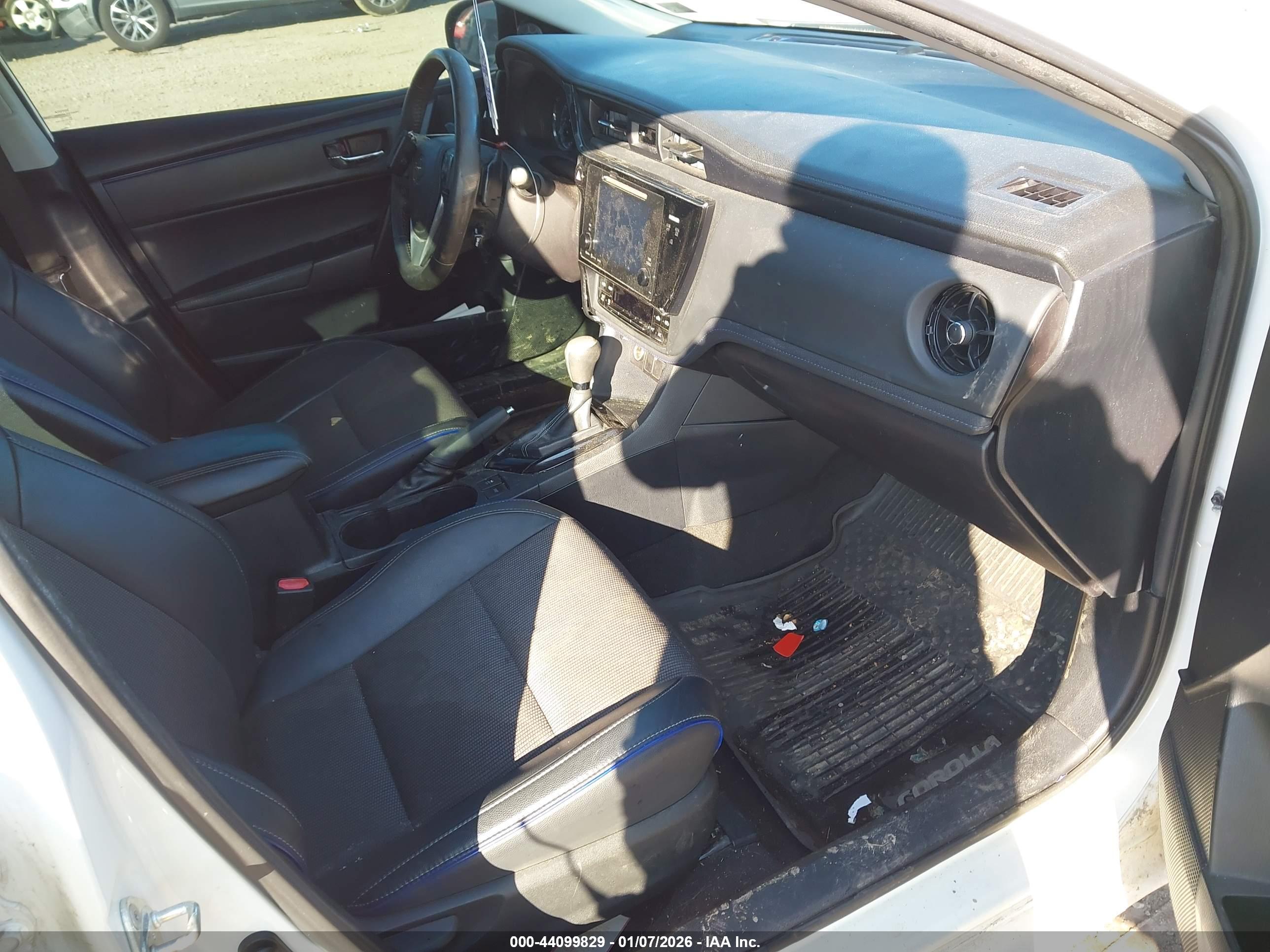 TOYOTA COROLLA image 5