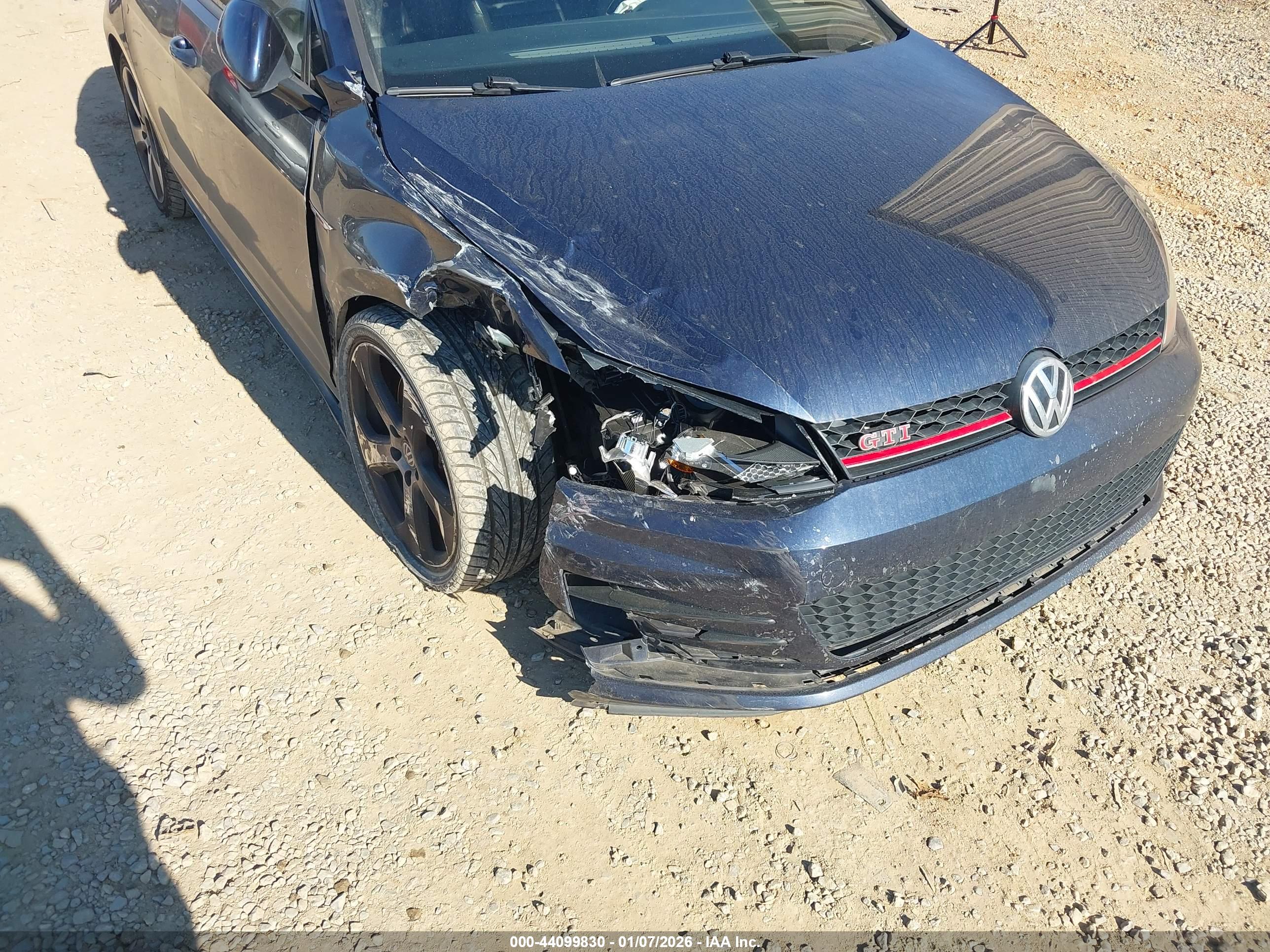 VOLKSWAGEN GOLF image 6