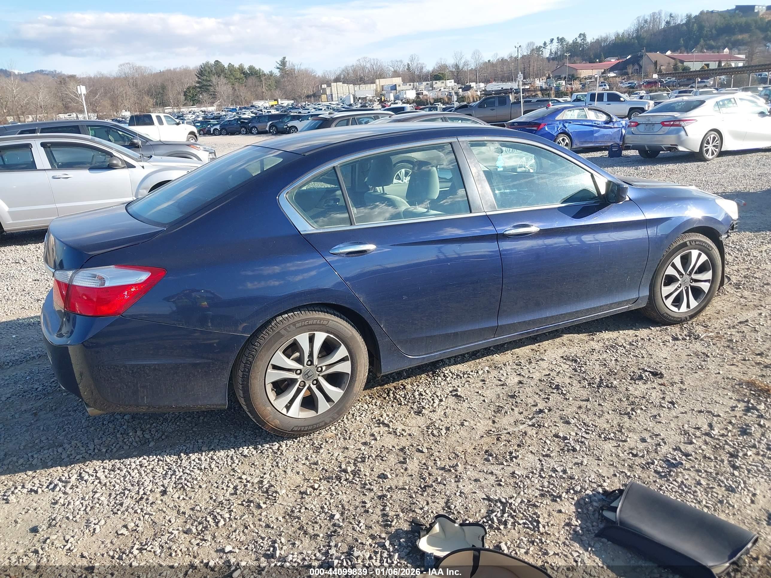 HONDA ACCORD image 4