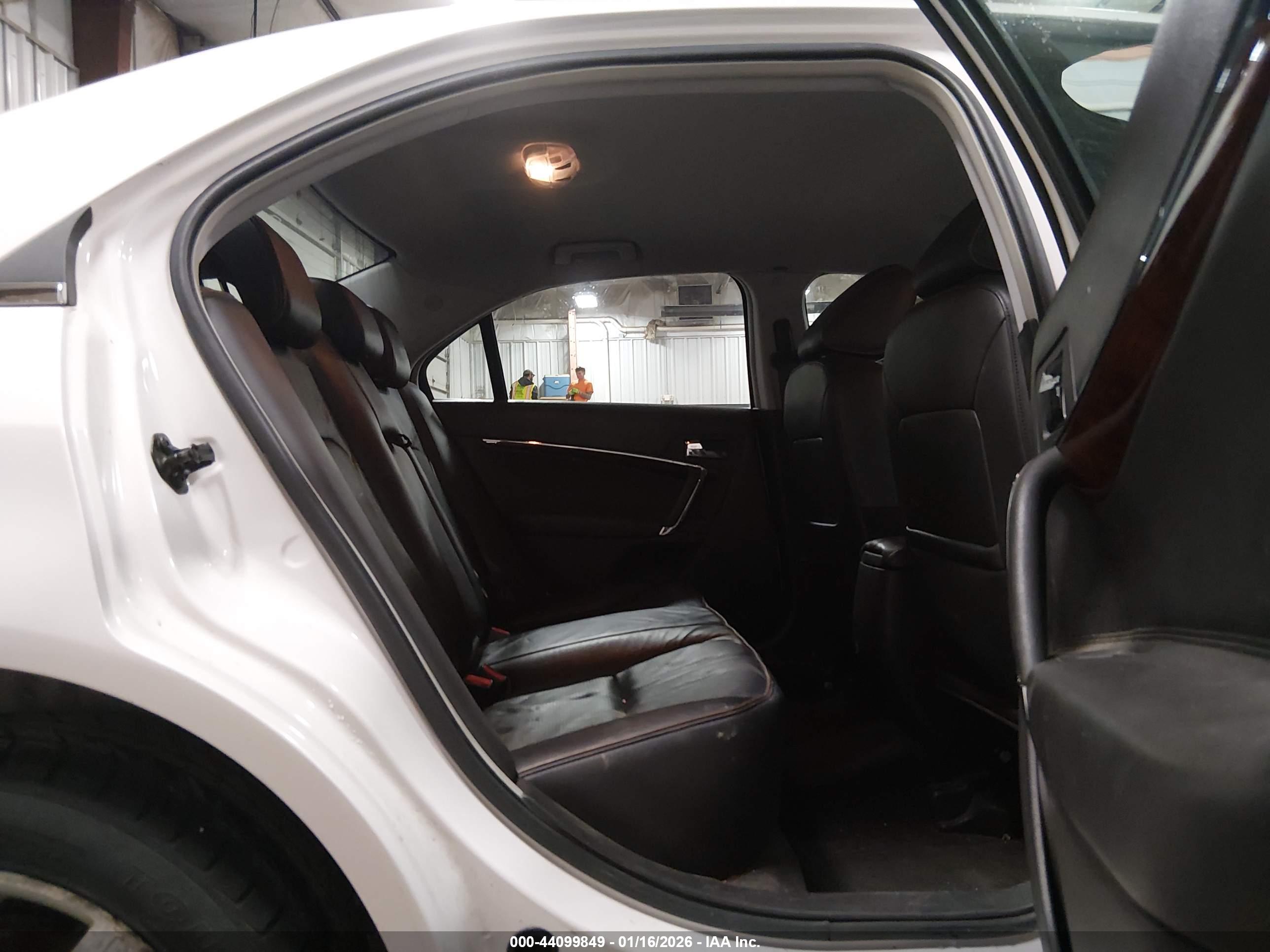 LINCOLN MKZ image 8
