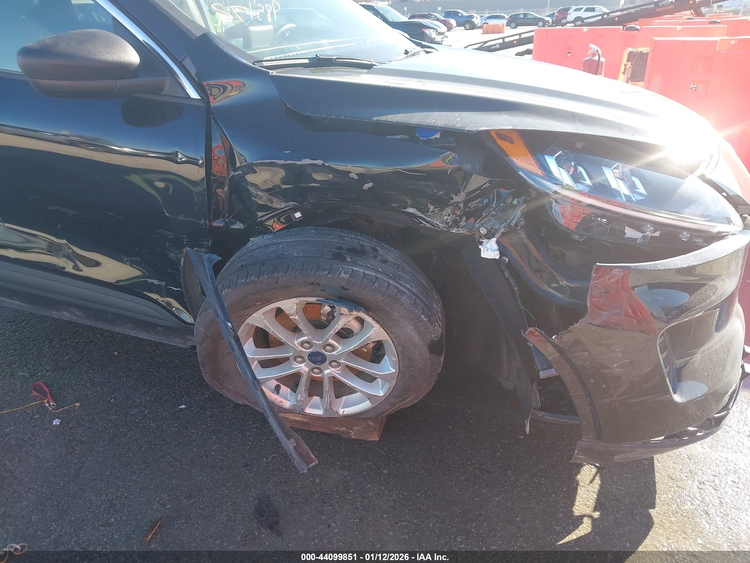 FORD ESCAPE image 6