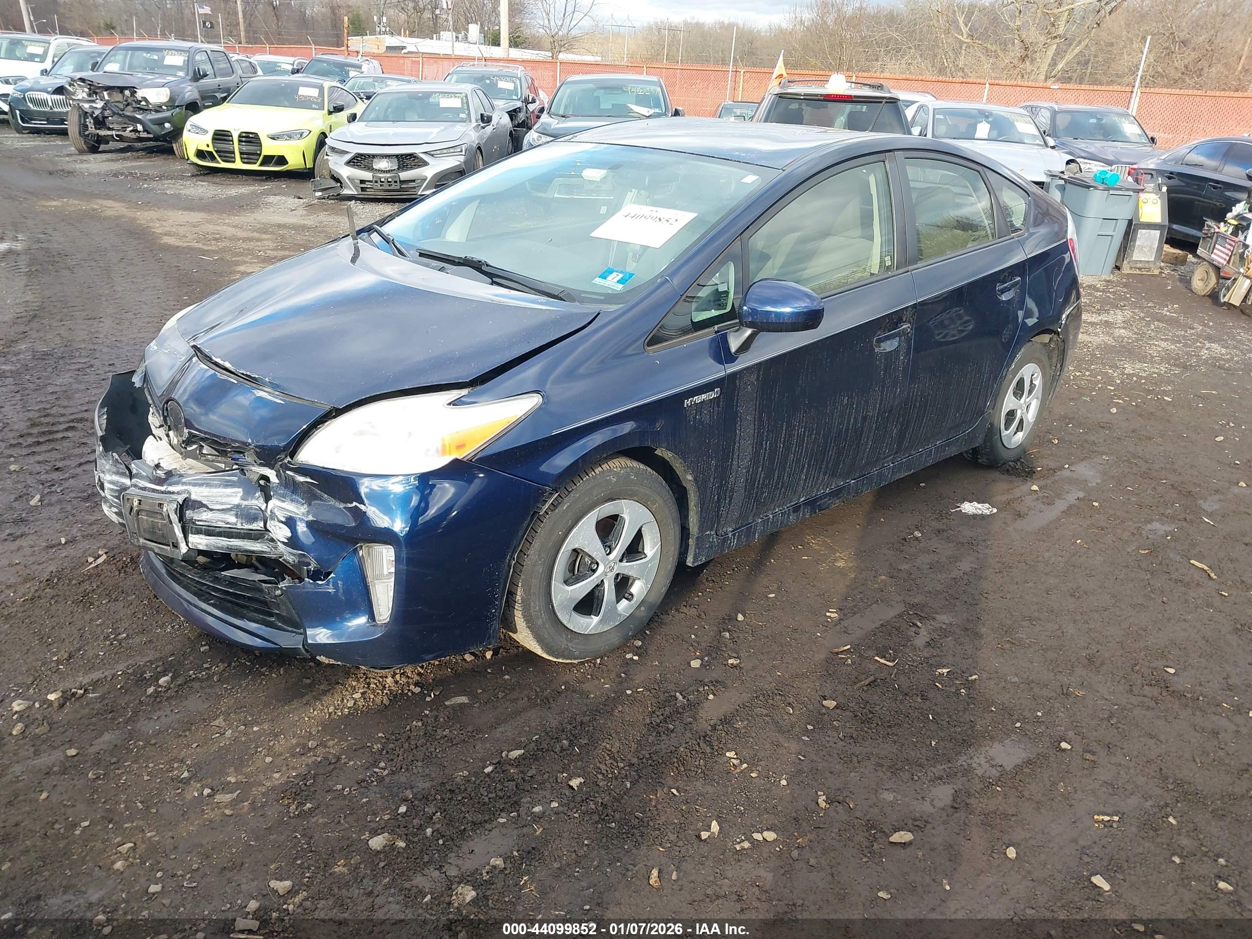TOYOTA PRIUS image 2