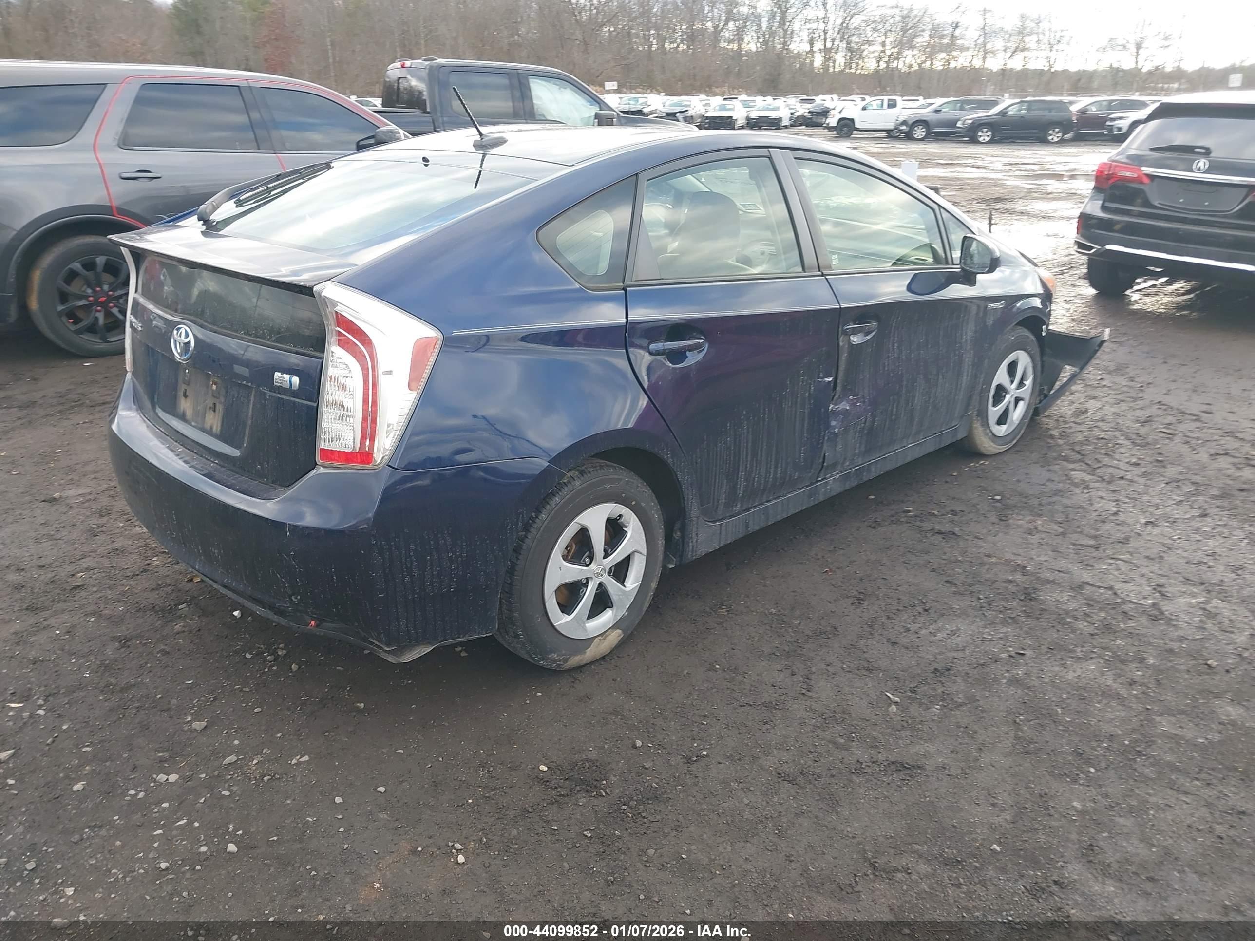 TOYOTA PRIUS image 4