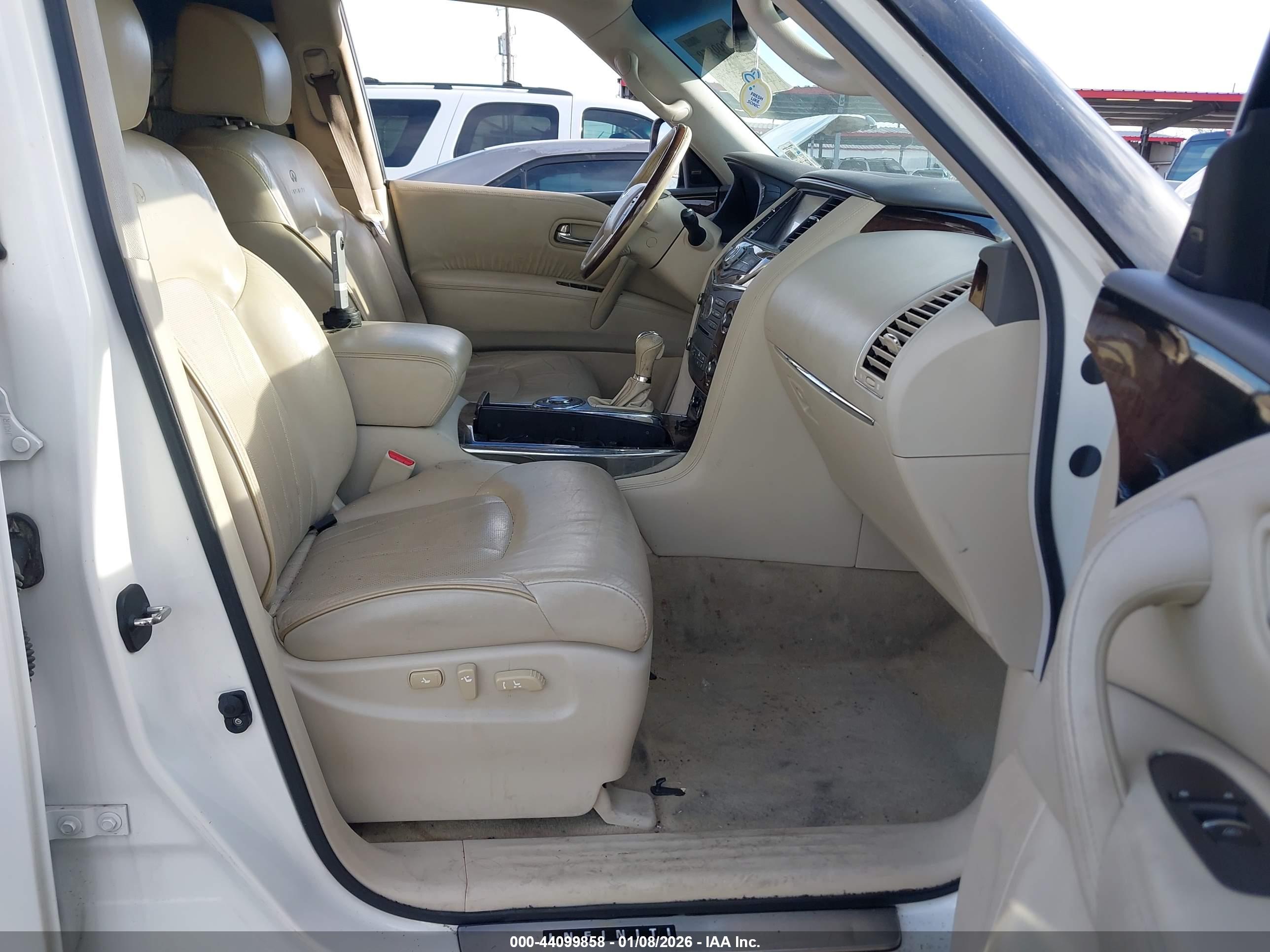 INFINITI QX80 image 5