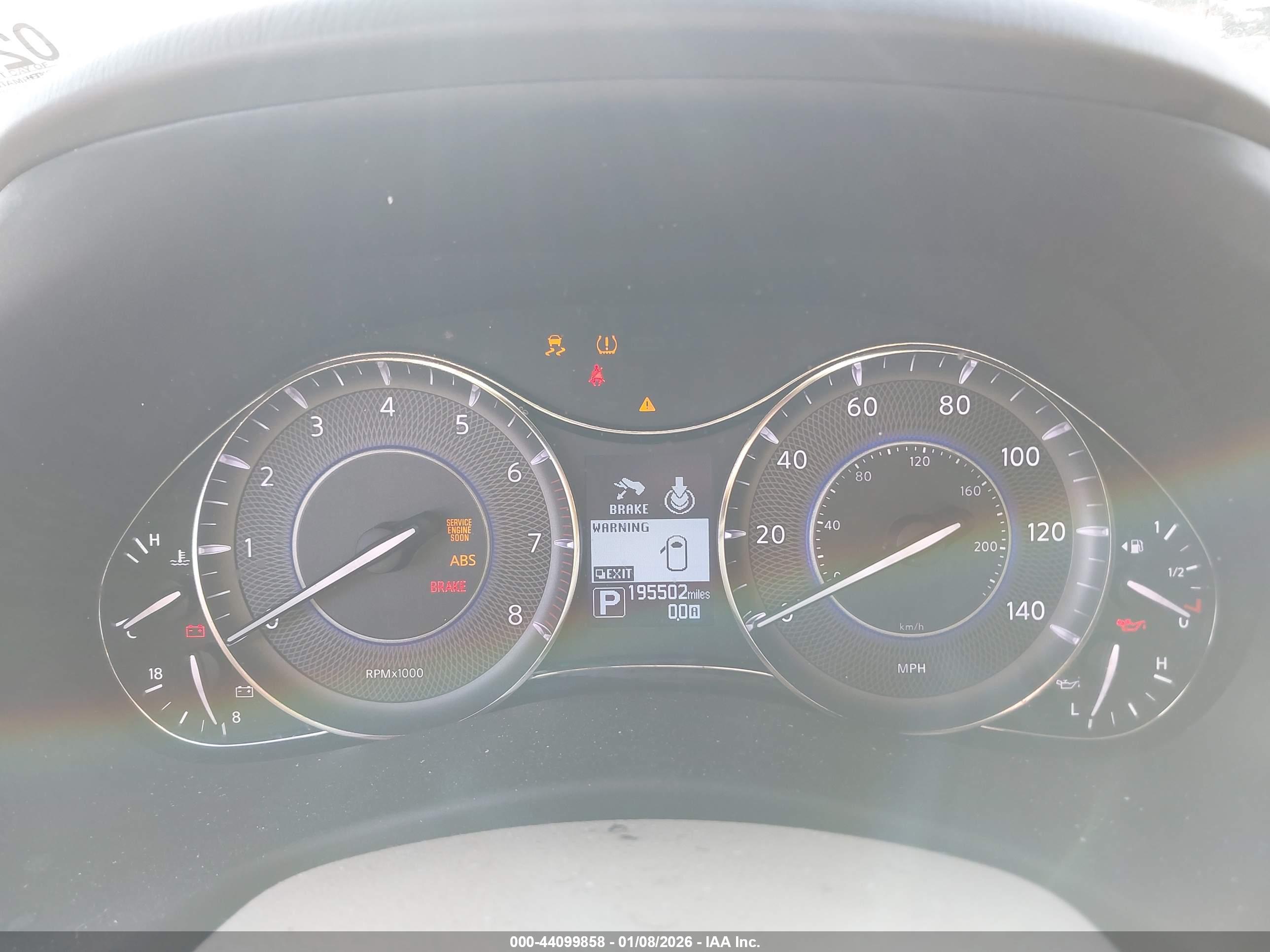 INFINITI QX80 image 7