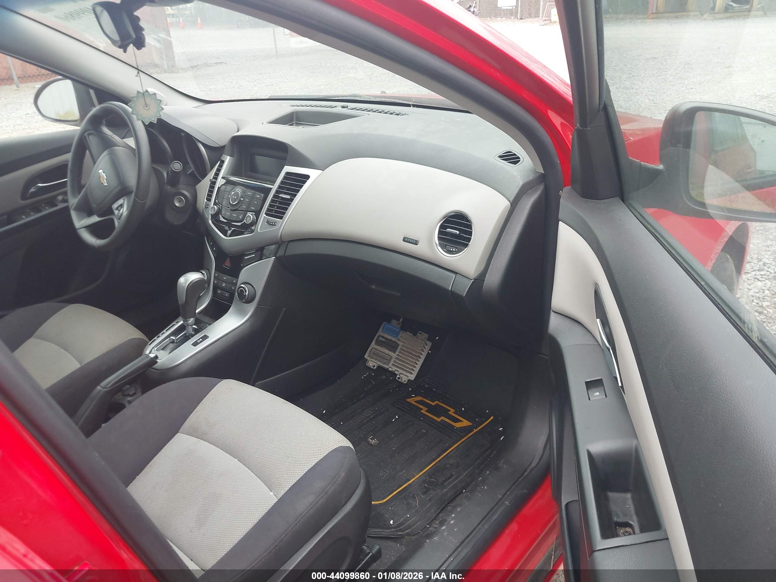 CHEVROLET CRUZE image 5