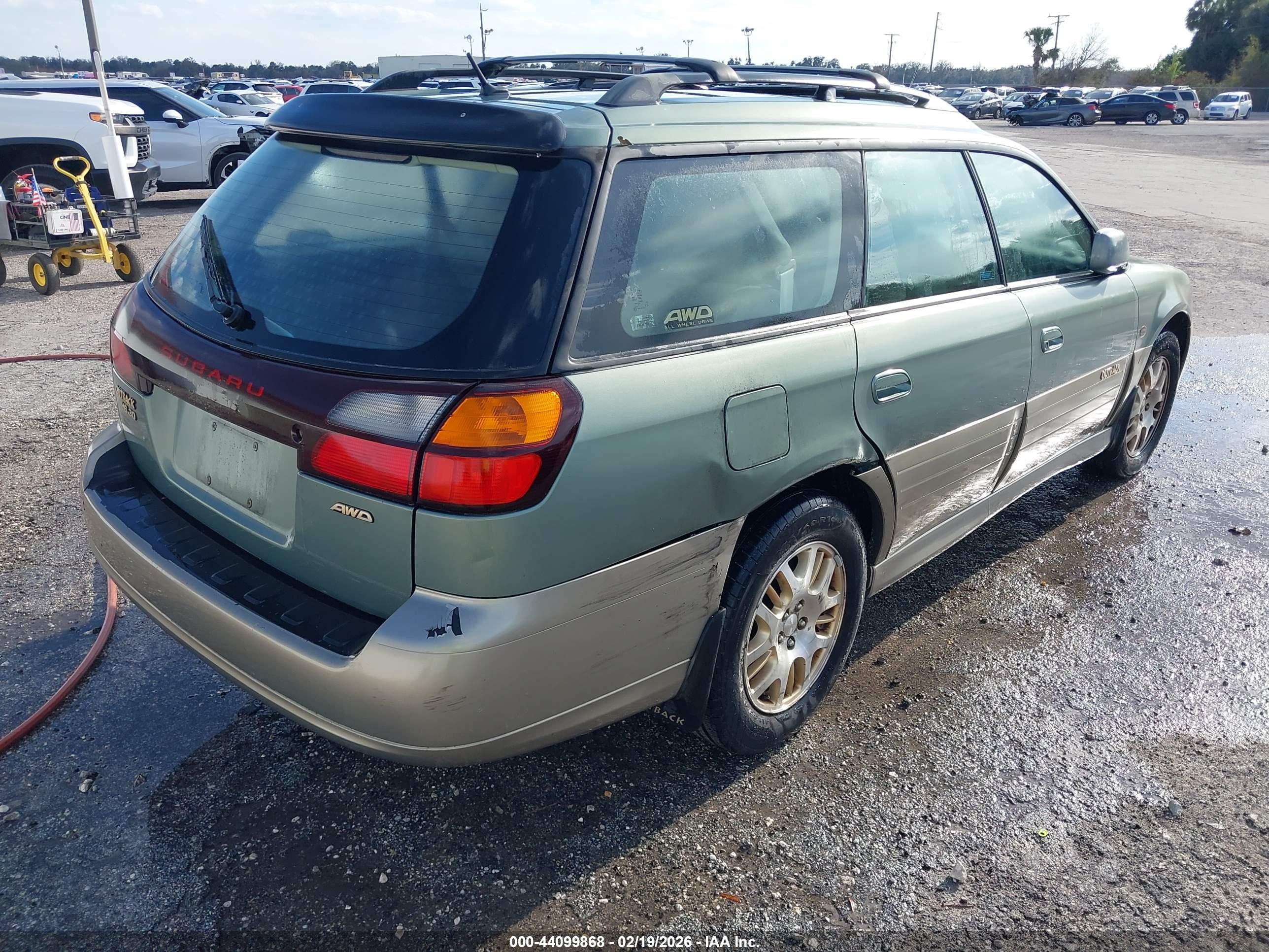 SUBARU OUTBACK image 4