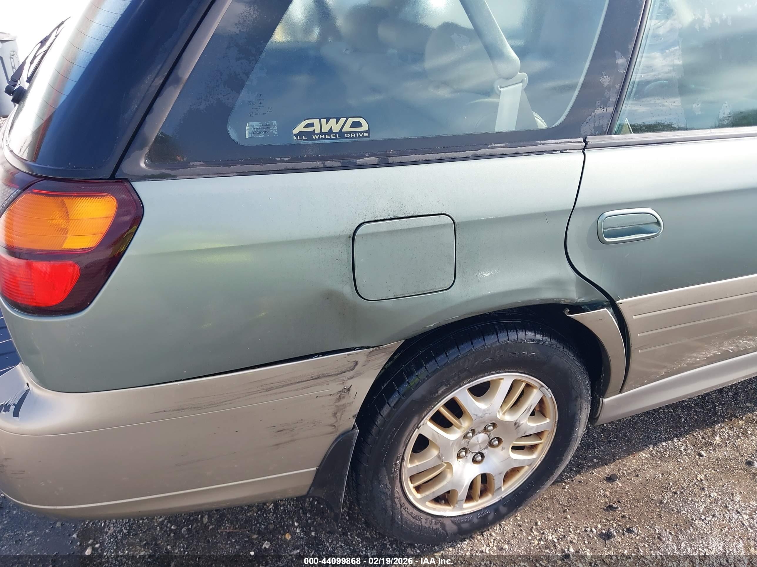 SUBARU OUTBACK image 6